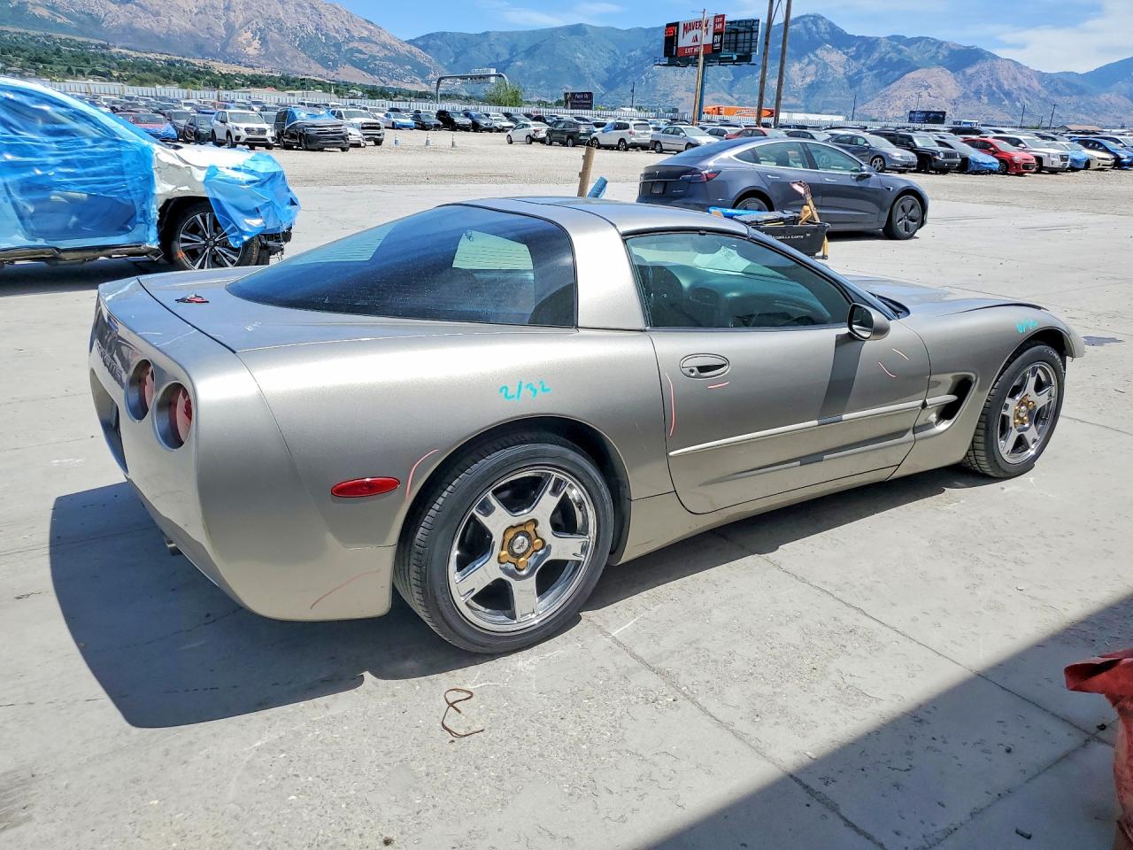 1998 Chevrolet Corvette Silver vin: 1G1YY22G6W5113070