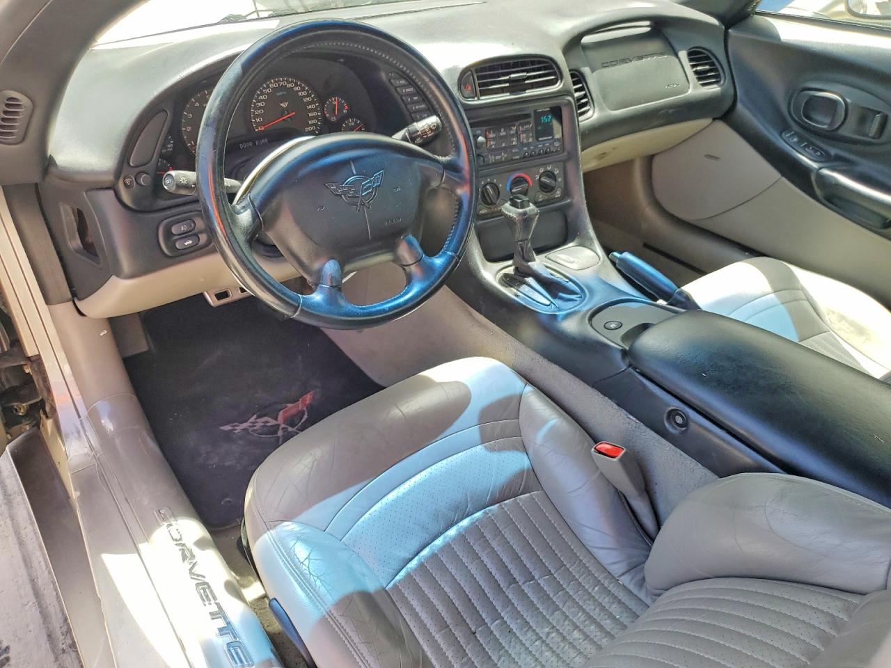 1998 Chevrolet Corvette Silver vin: 1G1YY22G6W5113070
