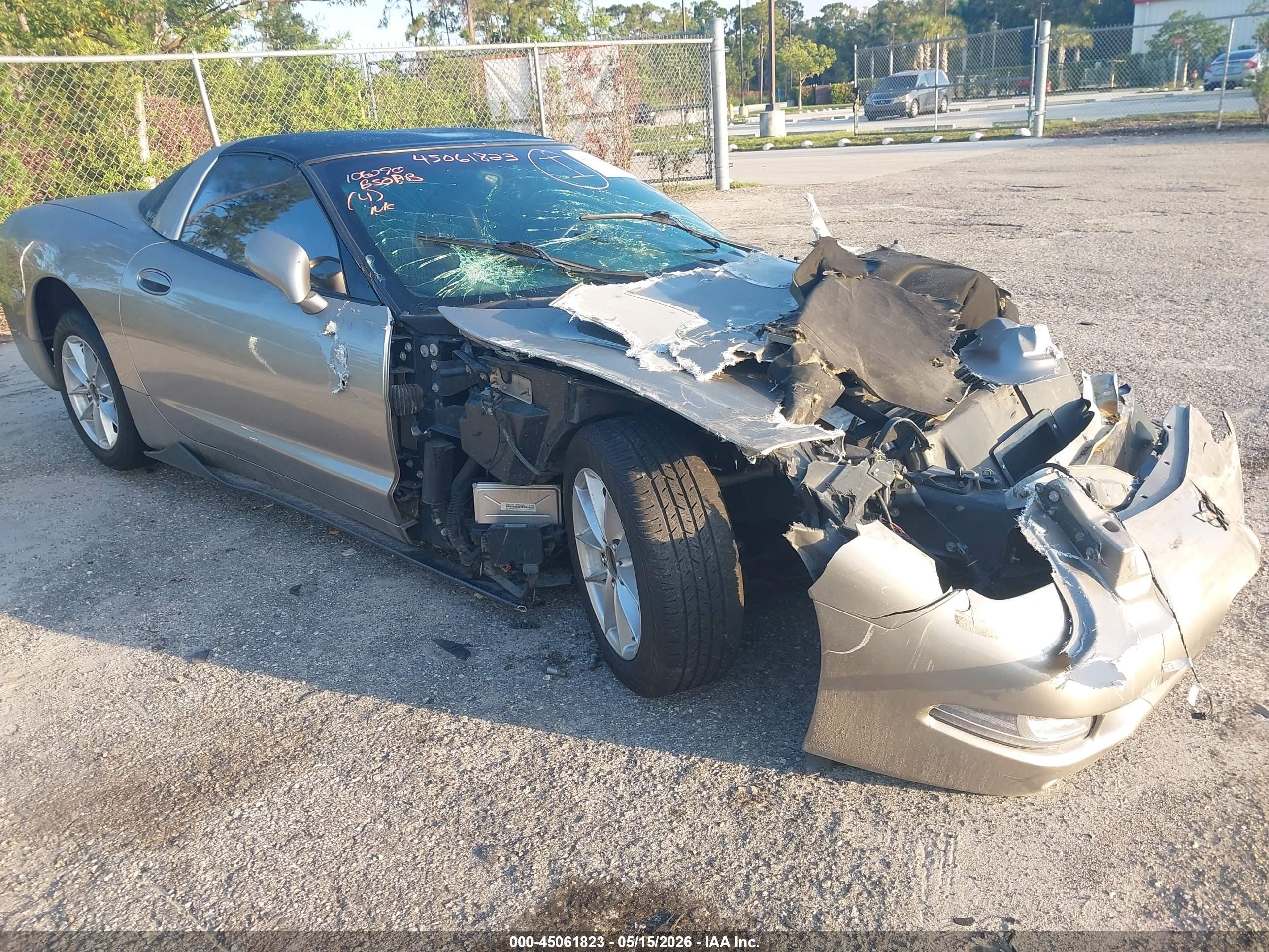2000 Chevrolet Corvette   Silver vin: 1G1YY22G6Y5106090