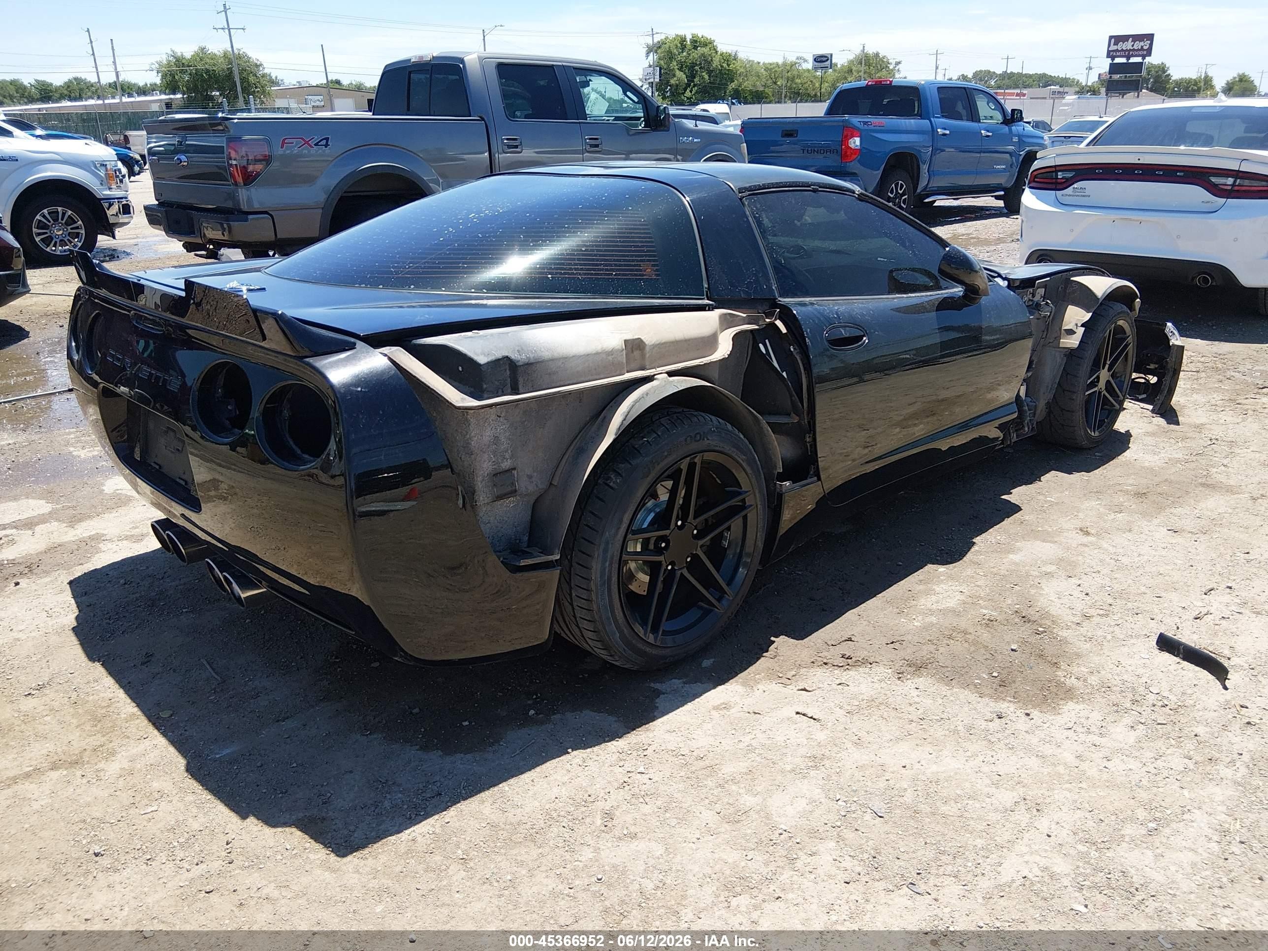 2001 Chevrolet Corvette   Black vin: 1G1YY22G715107125