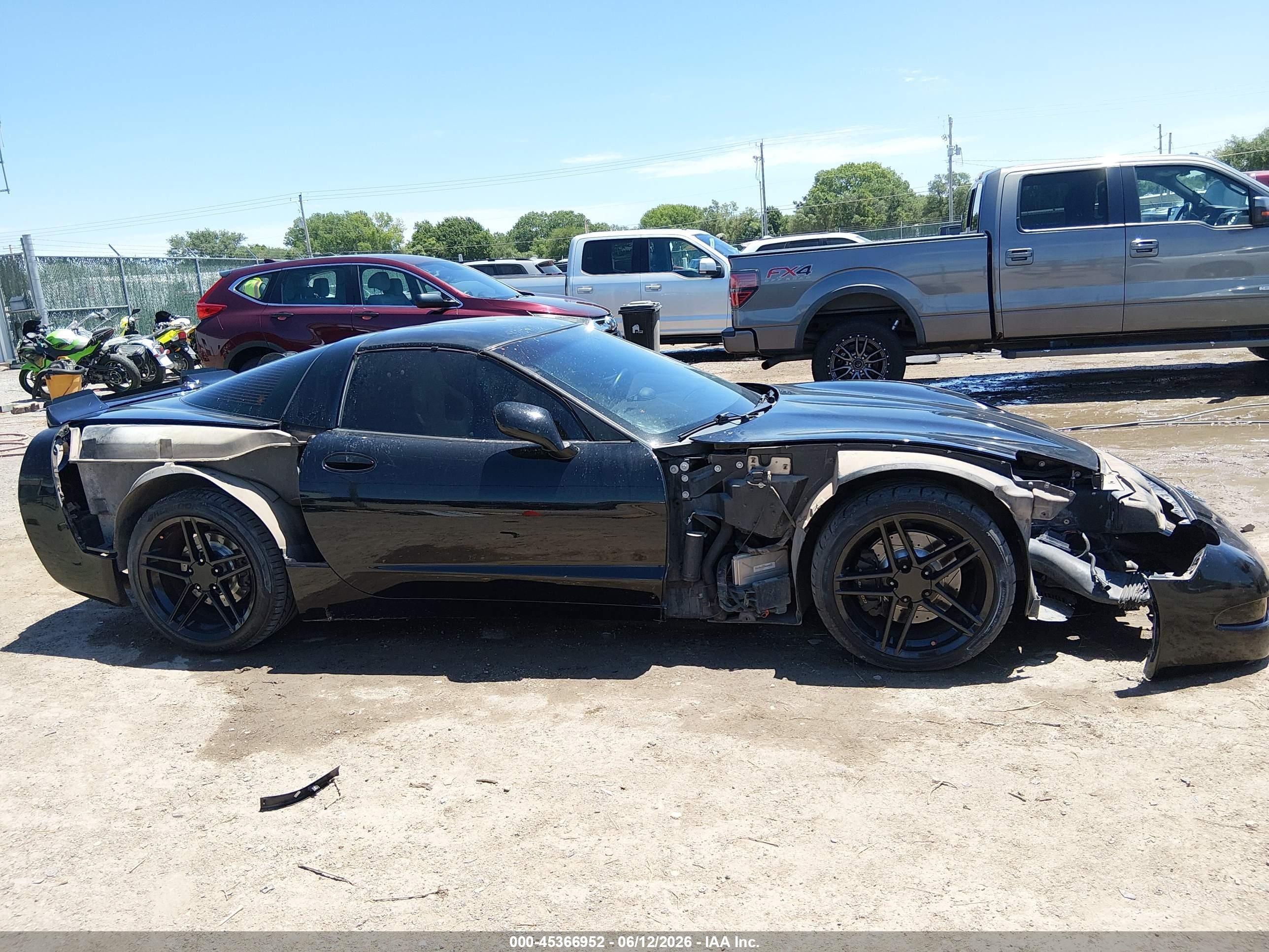 2001 Chevrolet Corvette   Black vin: 1G1YY22G715107125