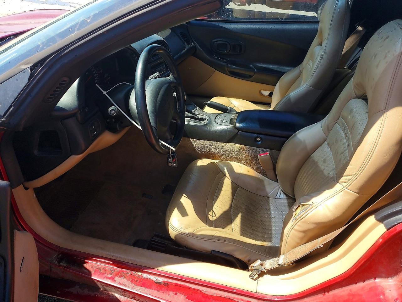 2002 Chevrolet Corvette Maroon vin: 1G1YY22G725110477