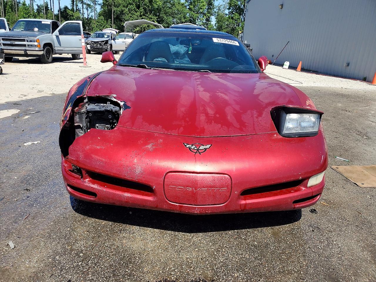 2002 Chevrolet Corvette Maroon vin: 1G1YY22G725110477
