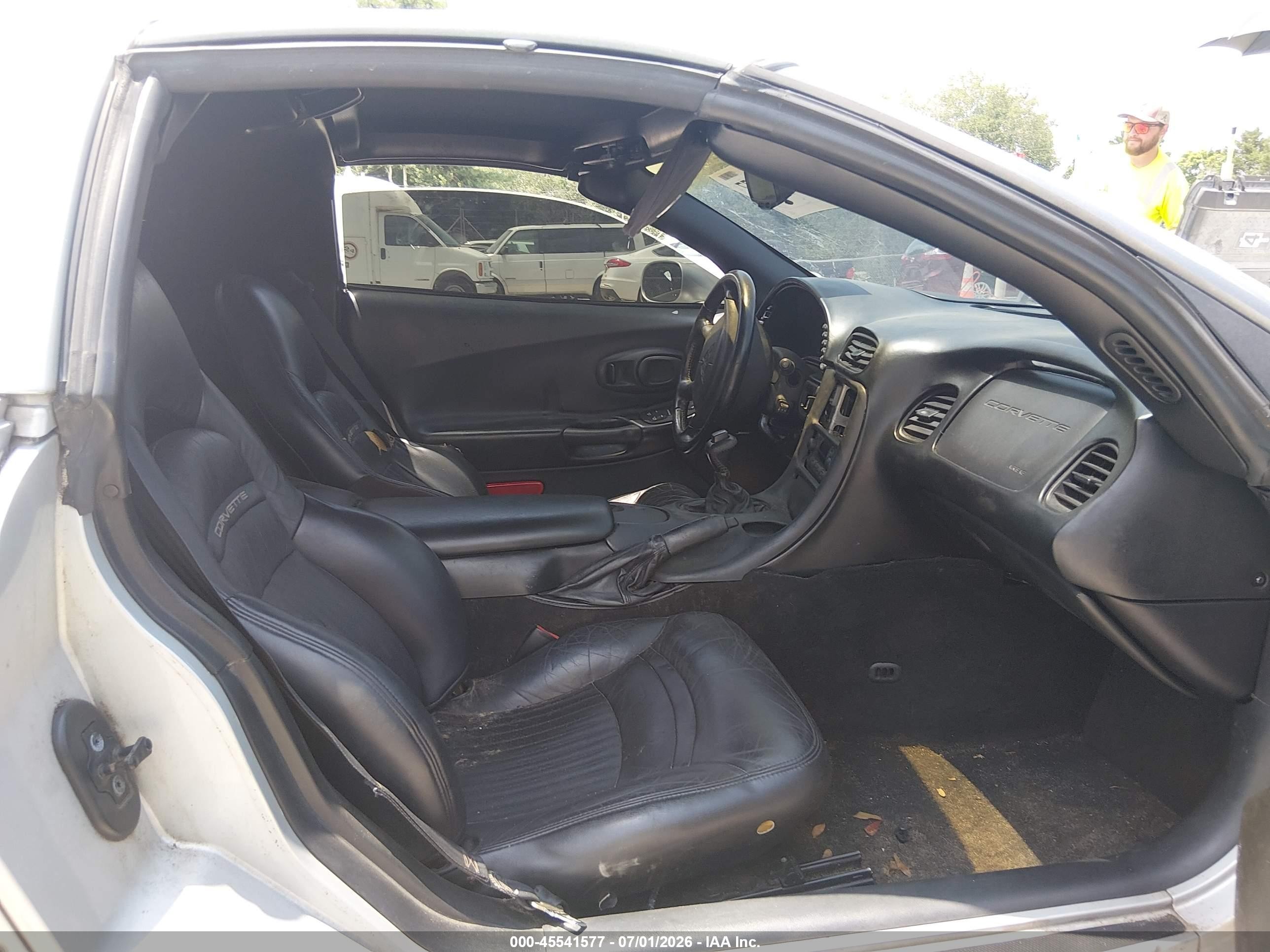 2000 Chevrolet Corvette   Серебряный vin: 1G1YY22G7Y5116451