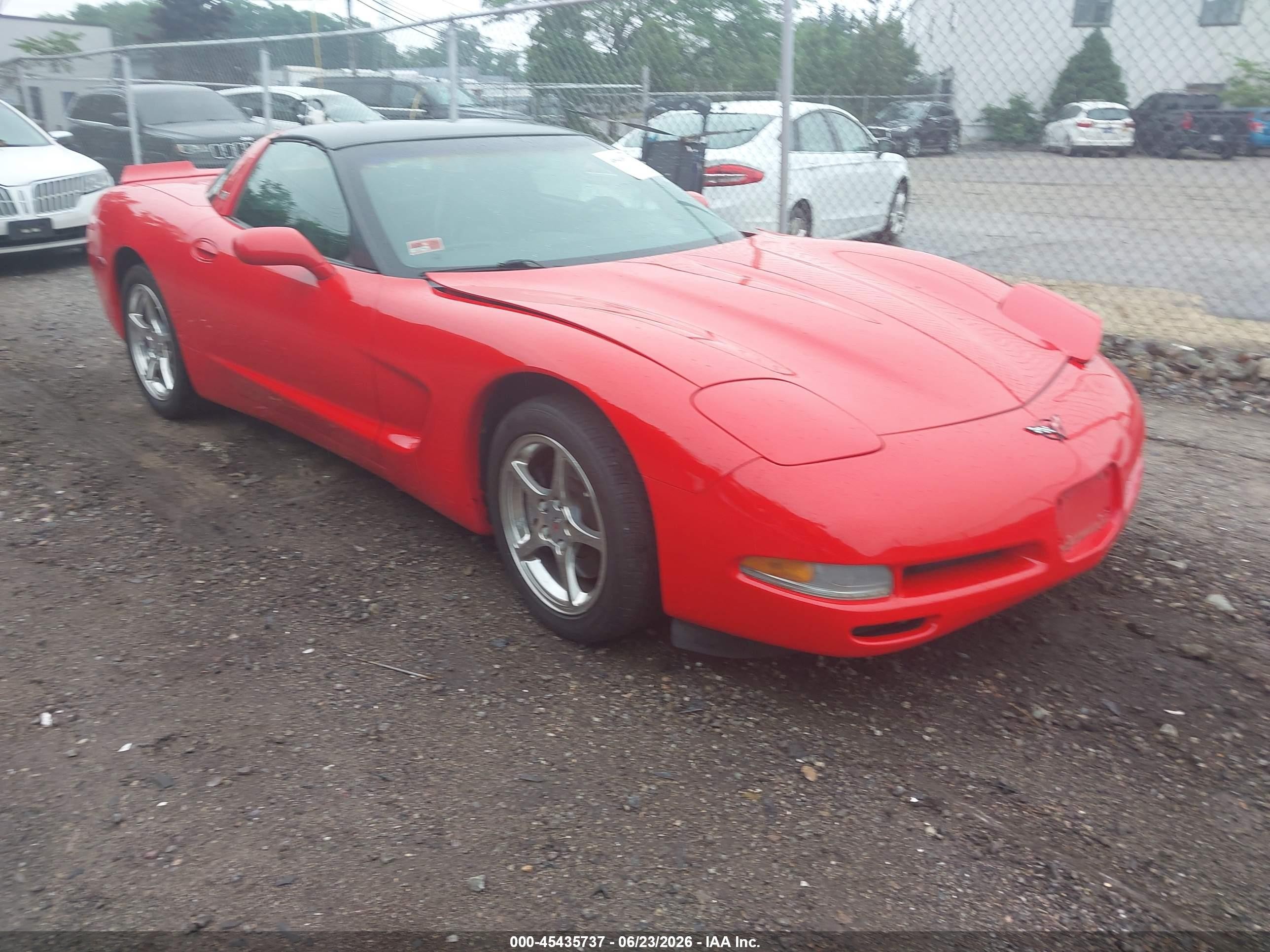 2002 Chevrolet Corvette   Красный vin: 1G1YY22G825109810