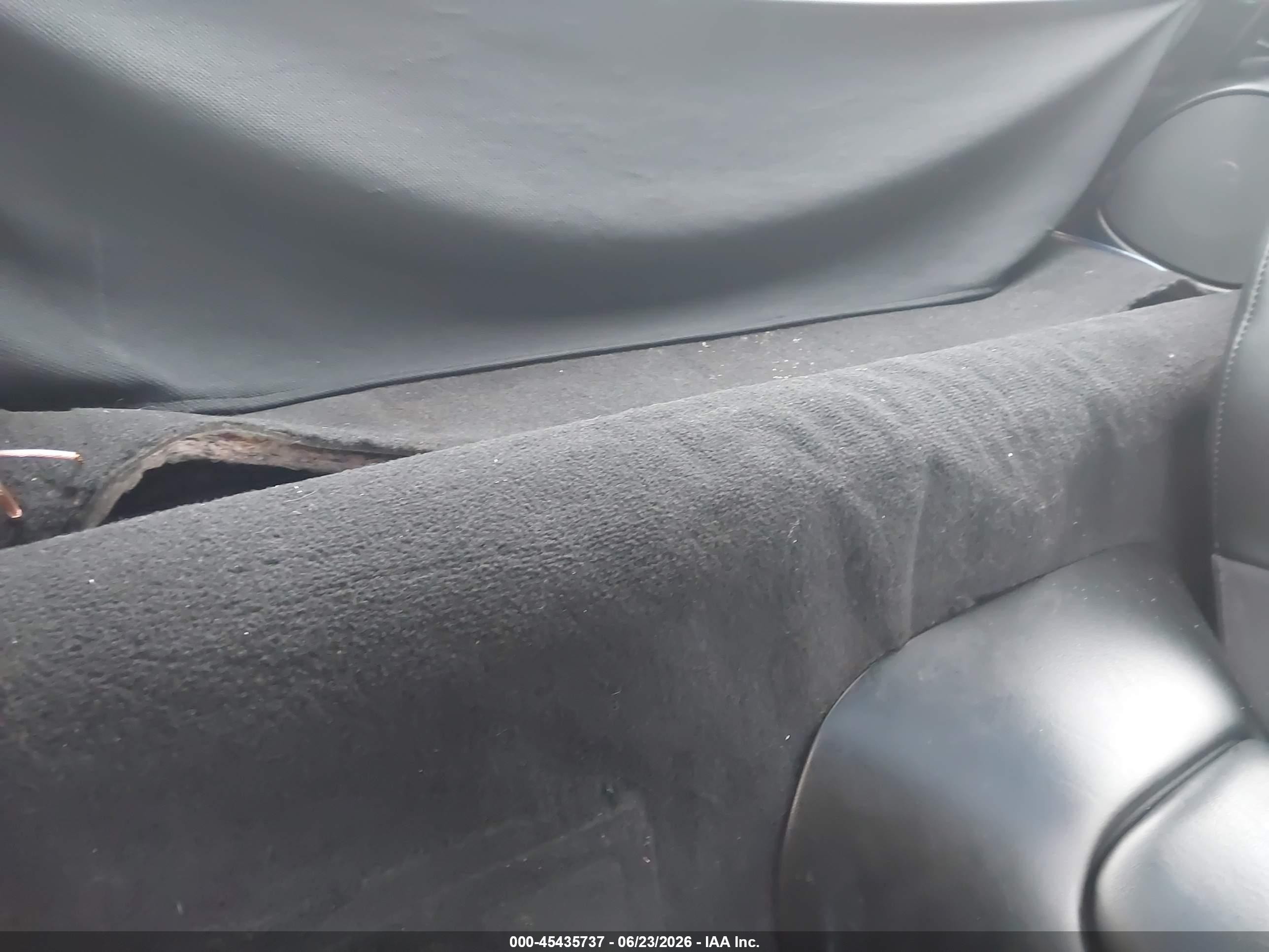 2002 Chevrolet Corvette   Красный vin: 1G1YY22G825109810