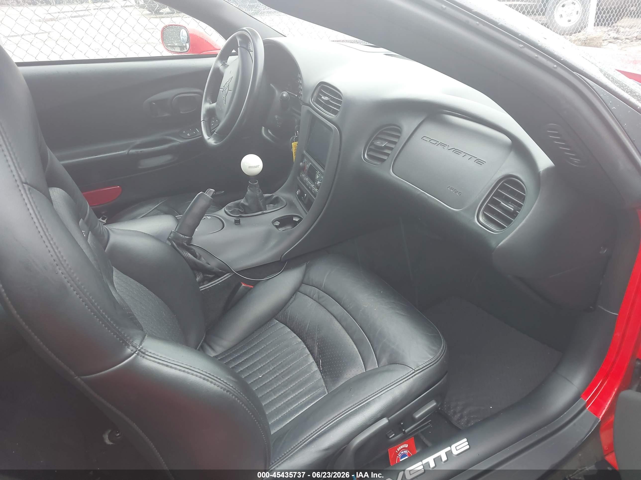 2002 Chevrolet Corvette   Красный vin: 1G1YY22G825109810