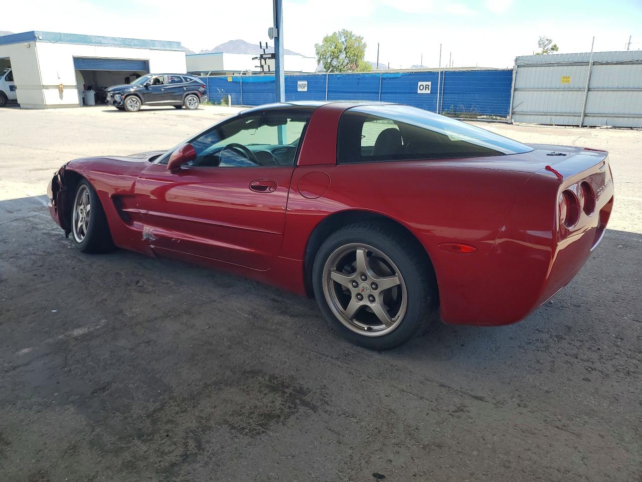 2004 Chevrolet Corvette Maroon vin: 1G1YY22G845123418