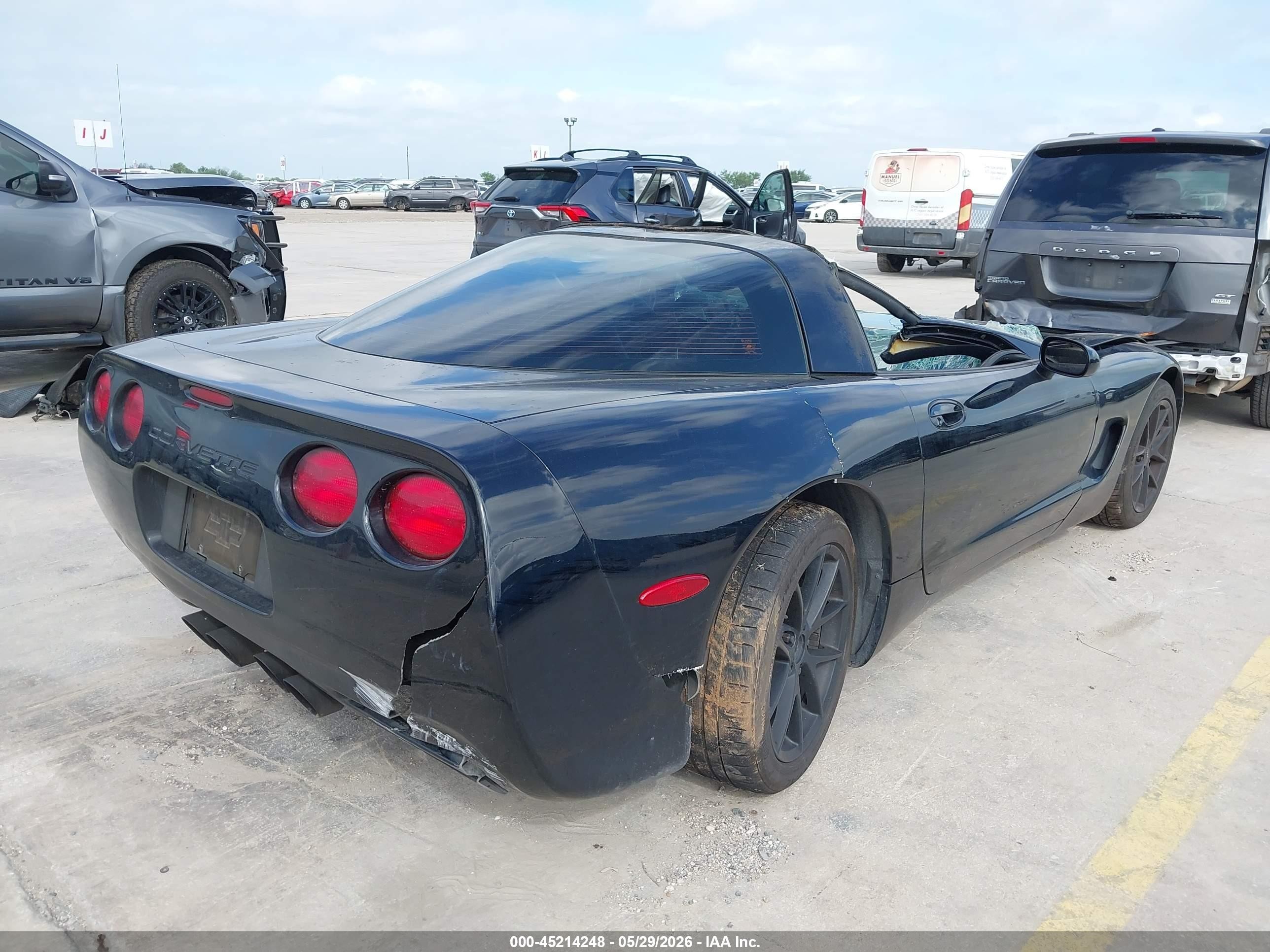 1998 Chevrolet Corvette   Black vin: 1G1YY22G8W5102345