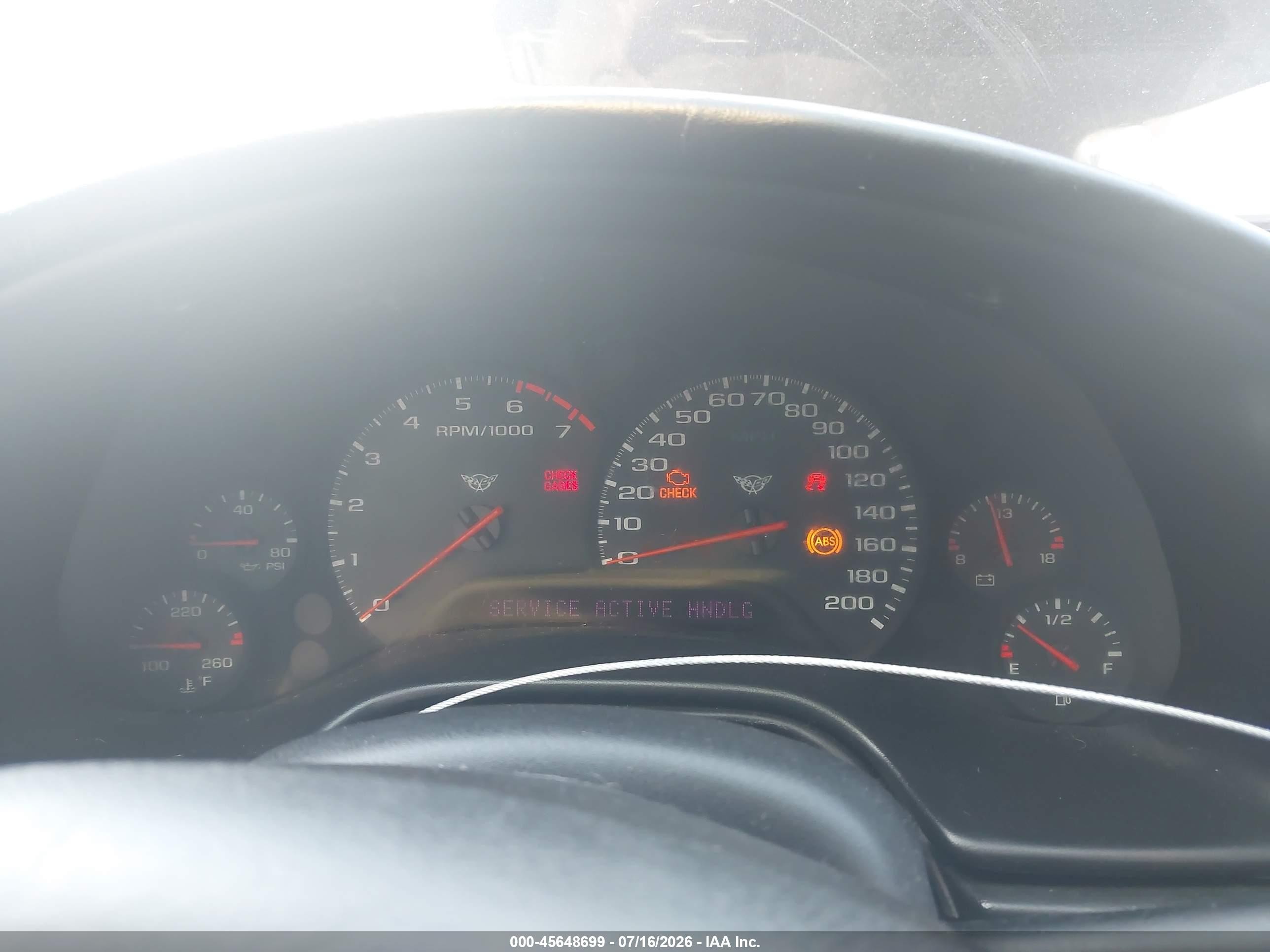 2002 Chevrolet Corvette   Silver vin: 1G1YY22G925105345