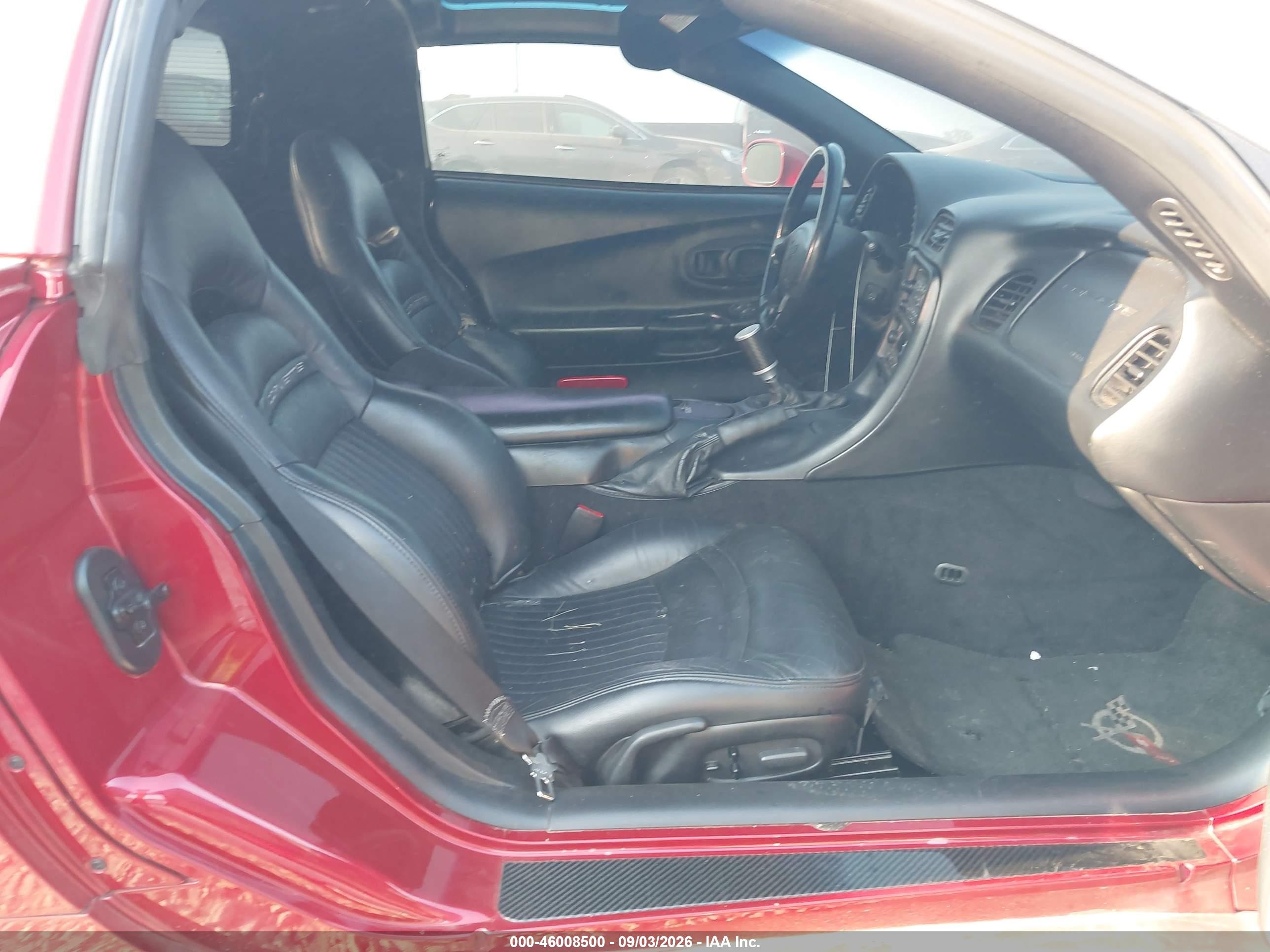 2002 Chevrolet Corvette Maroon vin: 1G1YY22G925127734