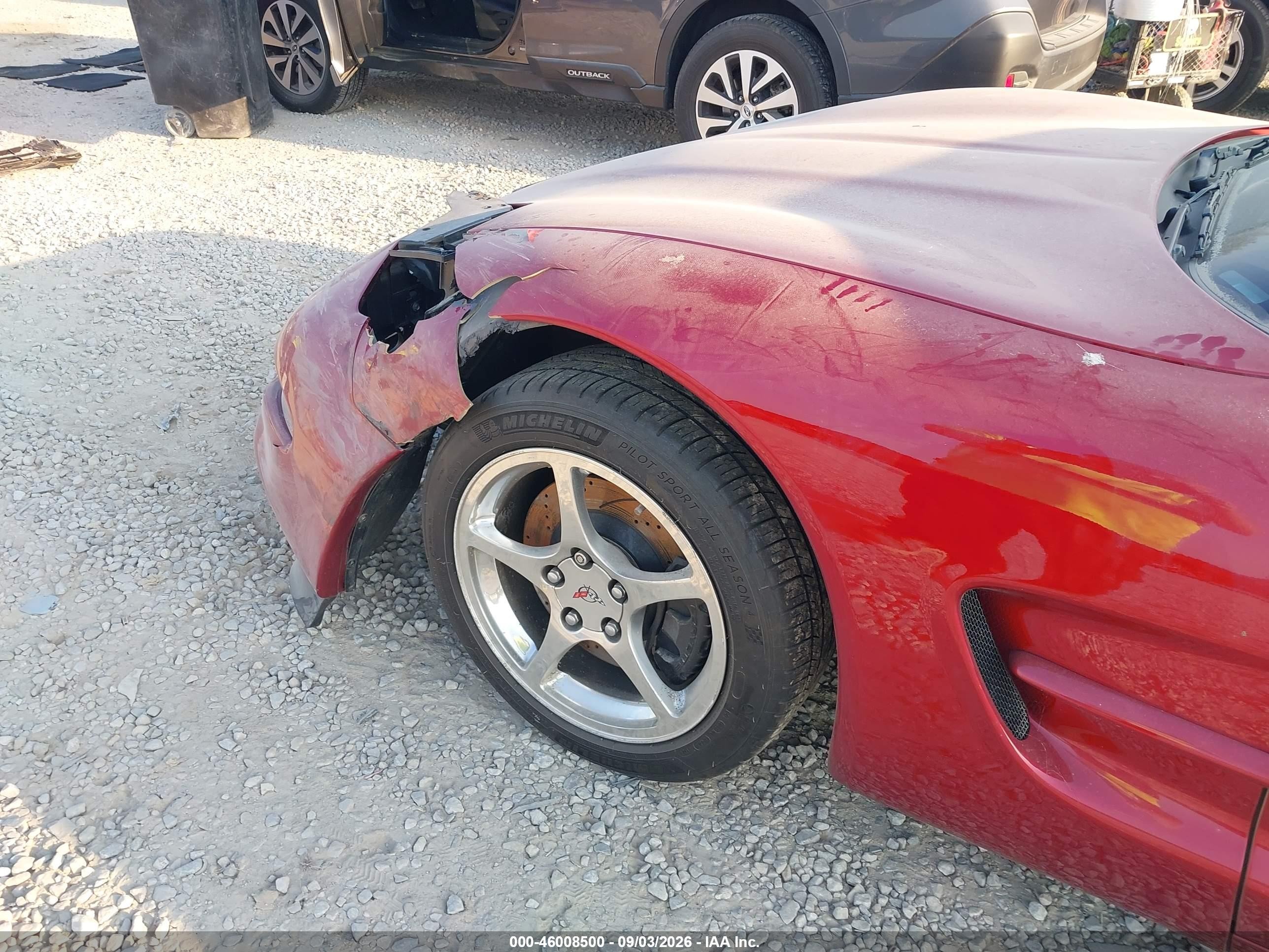2002 Chevrolet Corvette Maroon vin: 1G1YY22G925127734