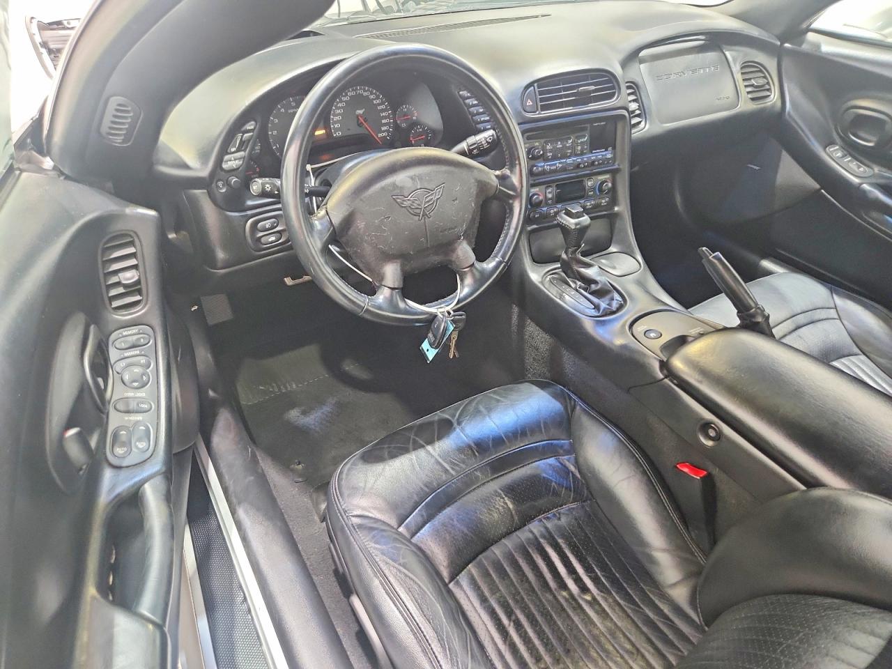 2003 Chevrolet Corvette Silver vin: 1G1YY22GX35118977