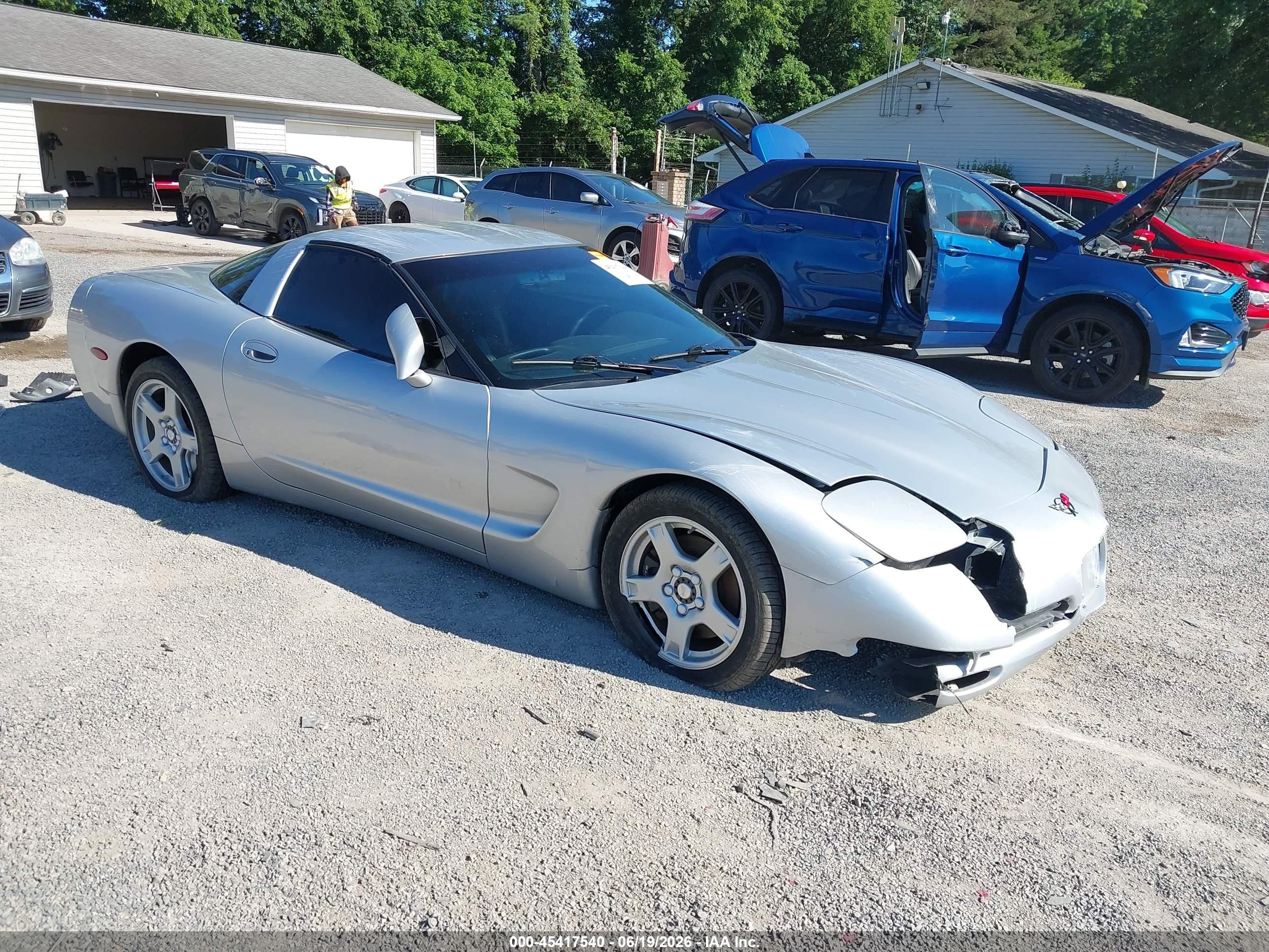 1997 Chevrolet Corvette   Silver vin: 1G1YY22GXV5109117