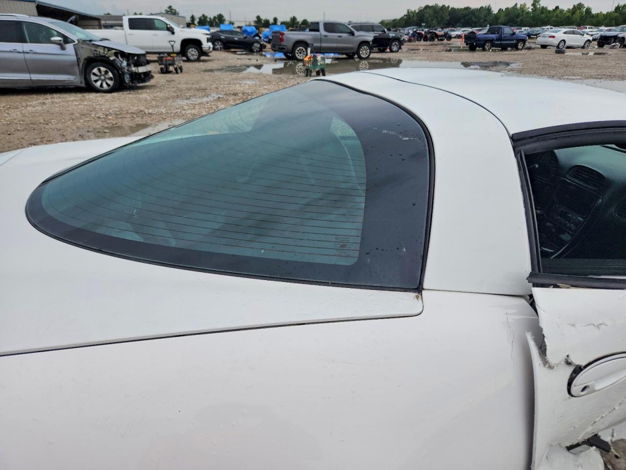 1998 Chevrolet Corvette Белый vin: 1G1YY22GXW5126713