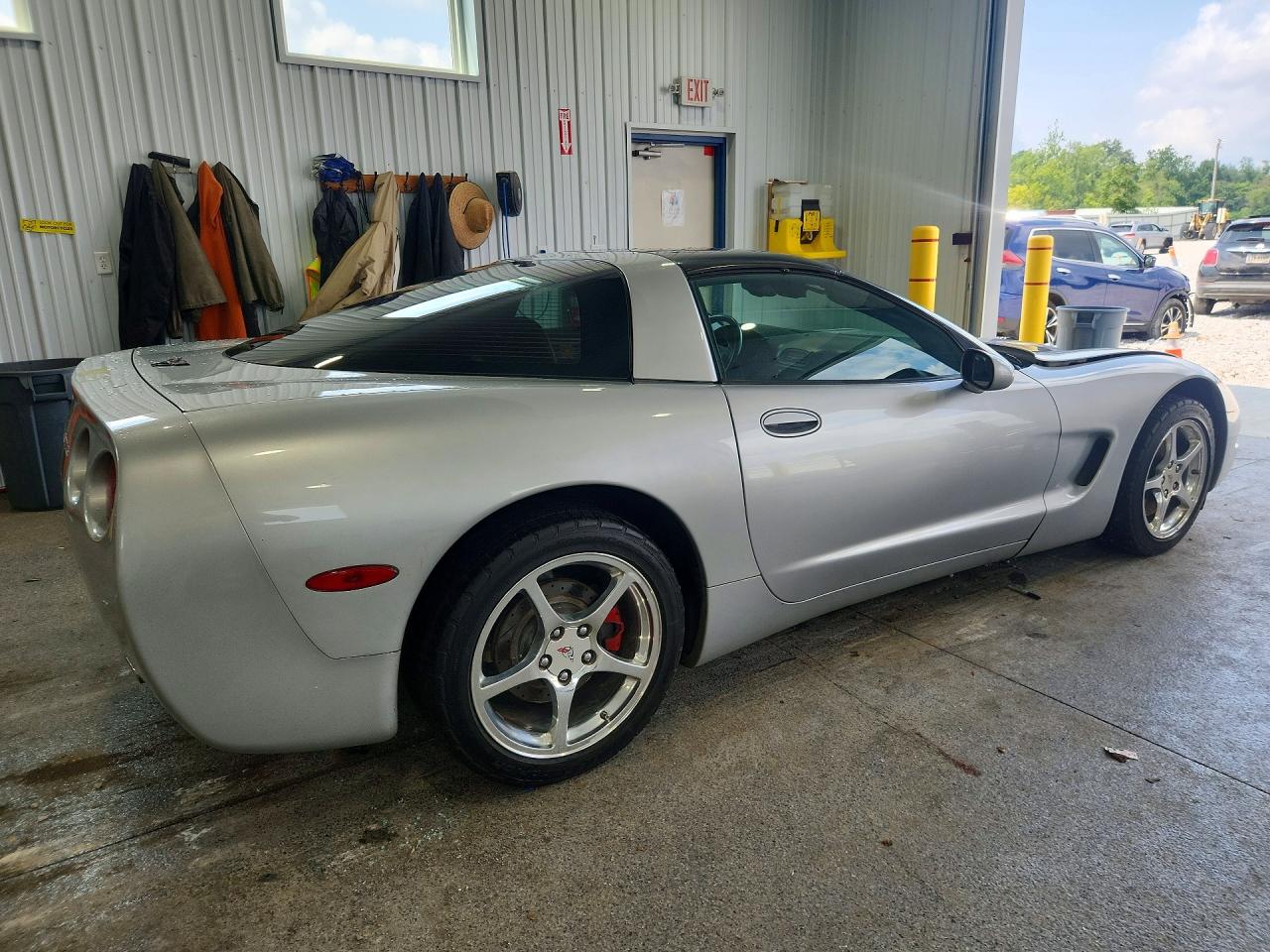 2000 Chevrolet Corvette Серебряный vin: 1G1YY22GXY5113396