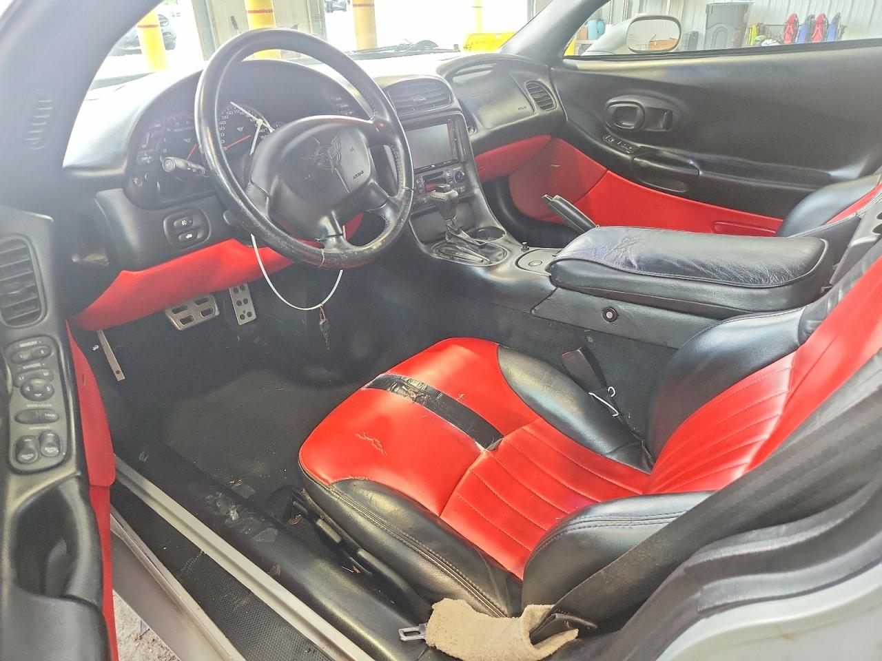 2000 Chevrolet Corvette Серебряный vin: 1G1YY22GXY5113396