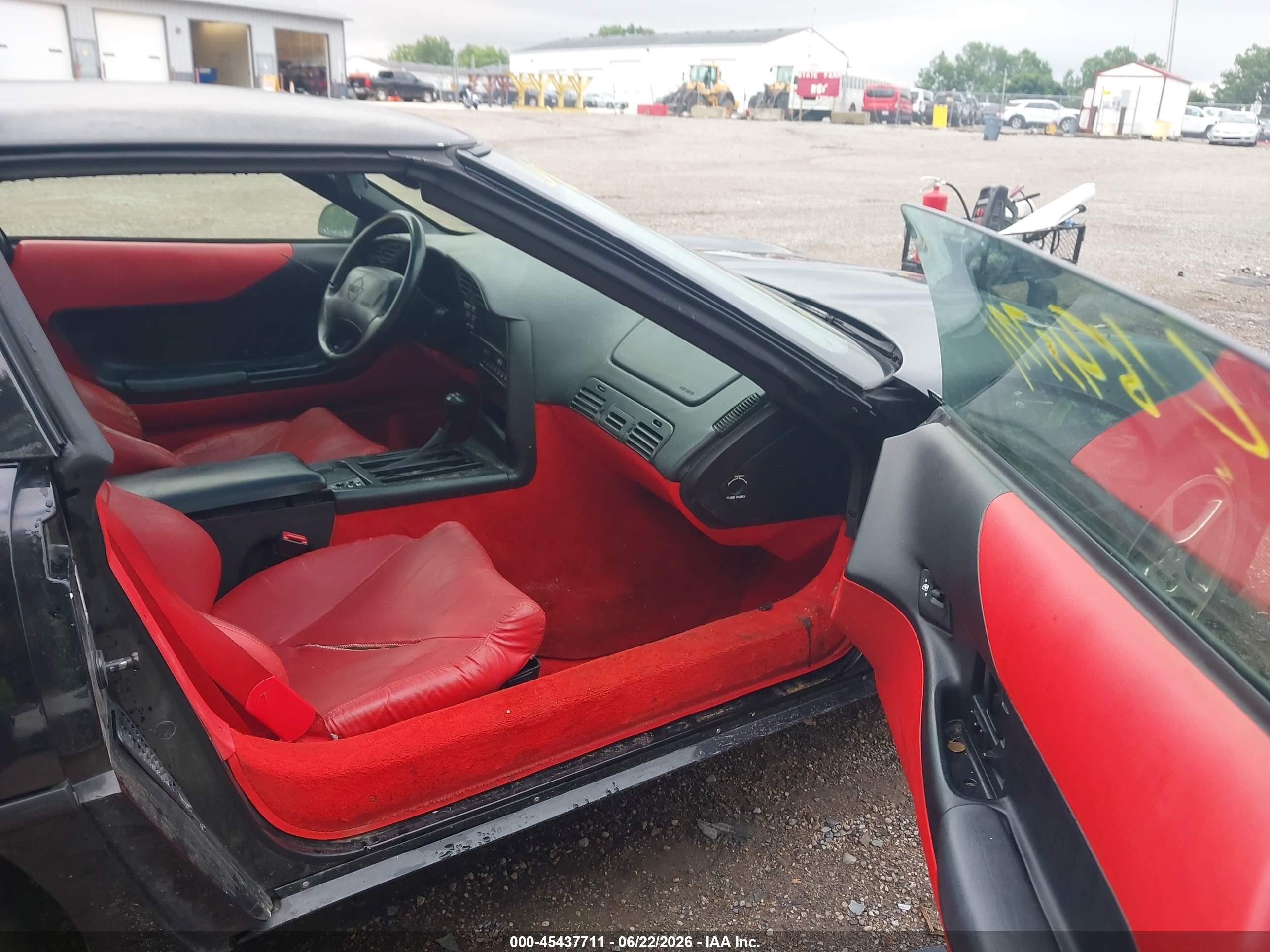 1996 Chevrolet Corvette Черный vin: 1G1YY22P1T5100299