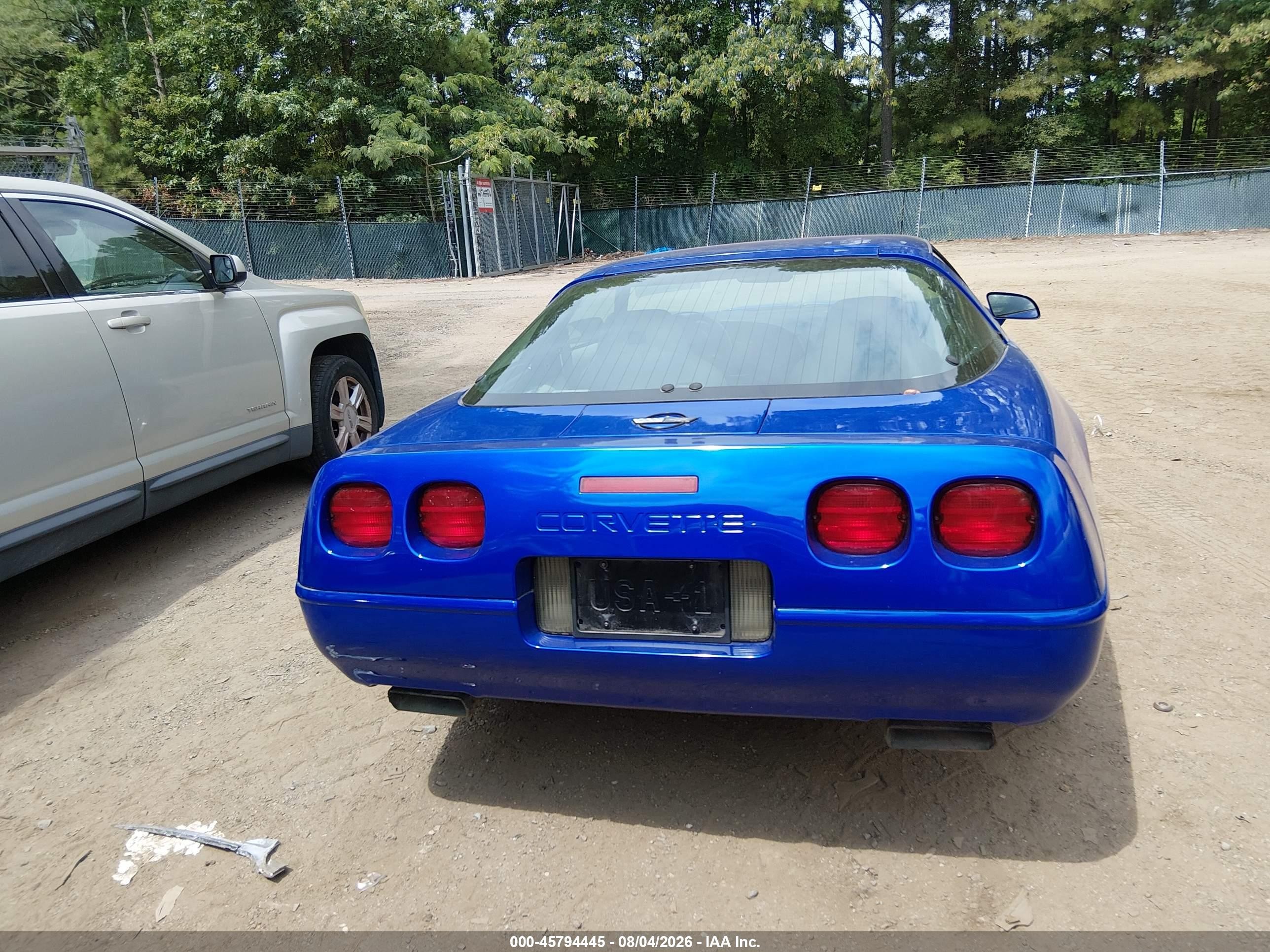 1994 Chevrolet Corvette   Blue vin: 1G1YY22P4R5115467