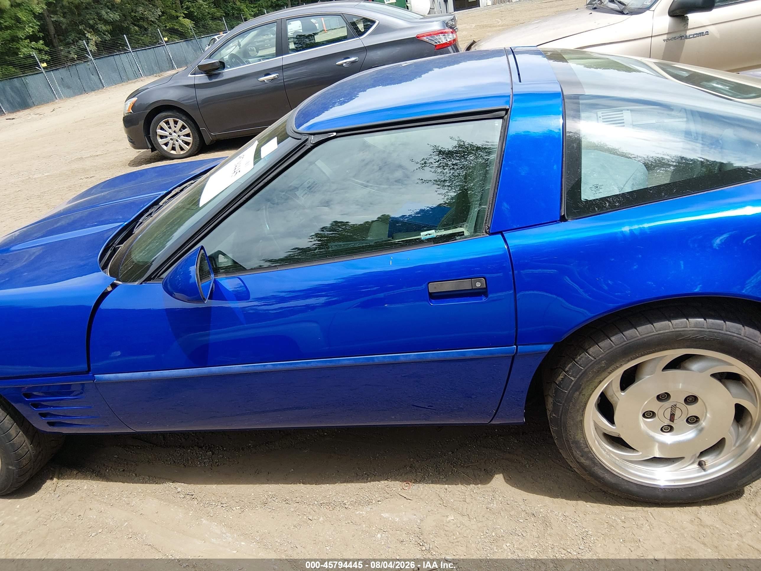 1994 Chevrolet Corvette   Blue vin: 1G1YY22P4R5115467