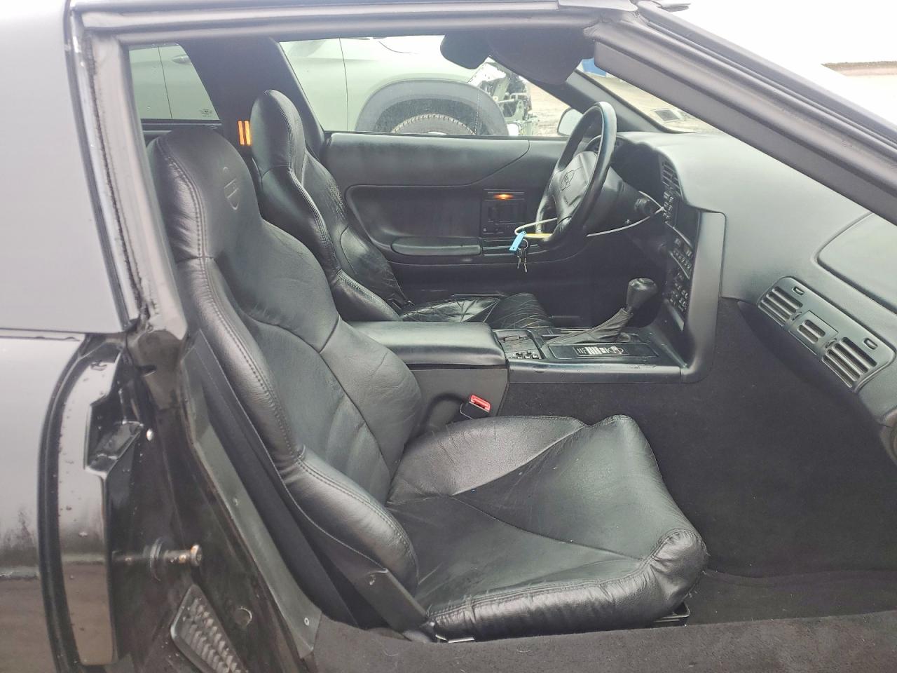 1995 Chev Corvette Black vin: 1G1YY22P8S5116756