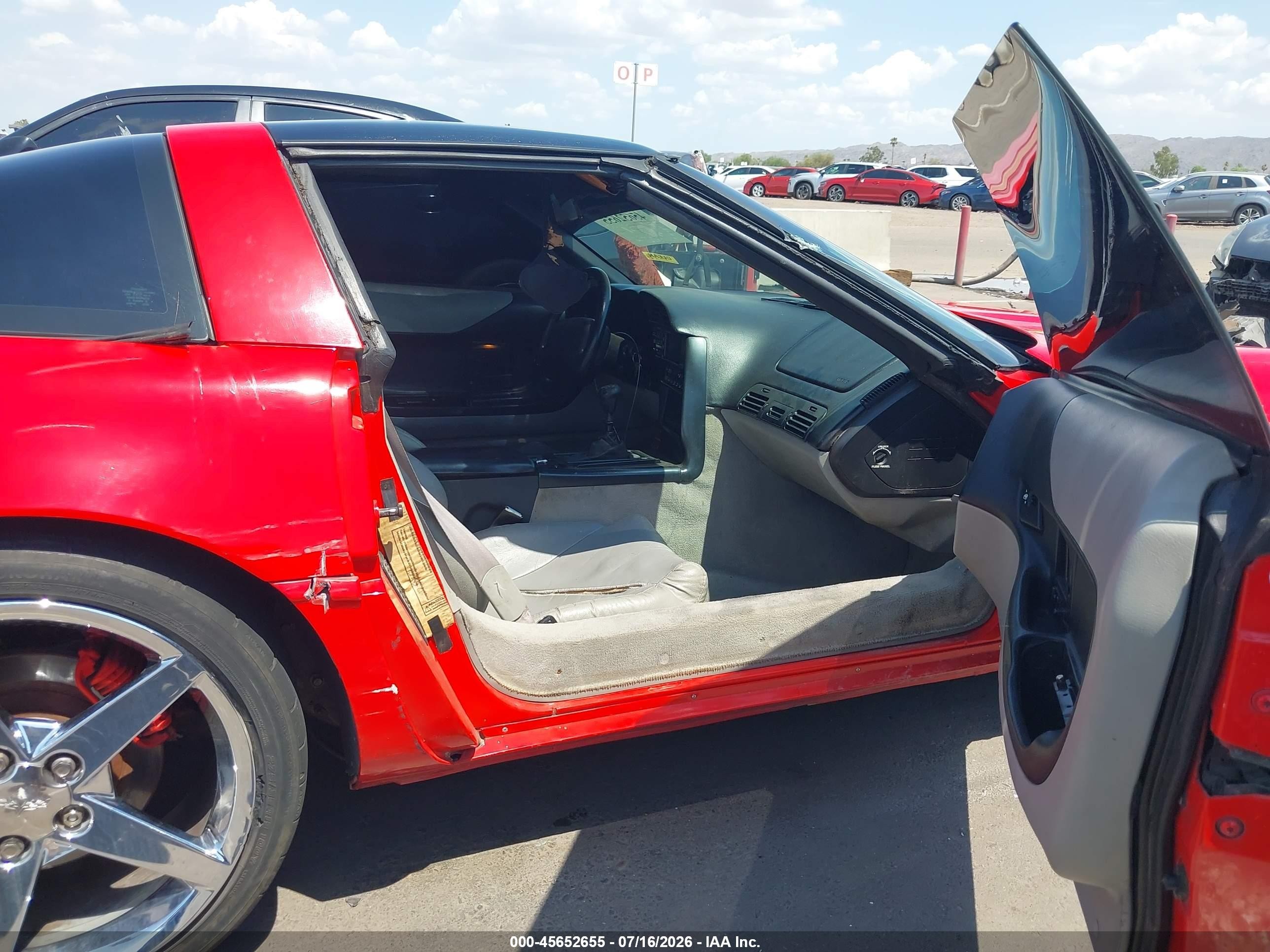 1994 Chevrolet Corvette   Red vin: 1G1YY22P9R5103895