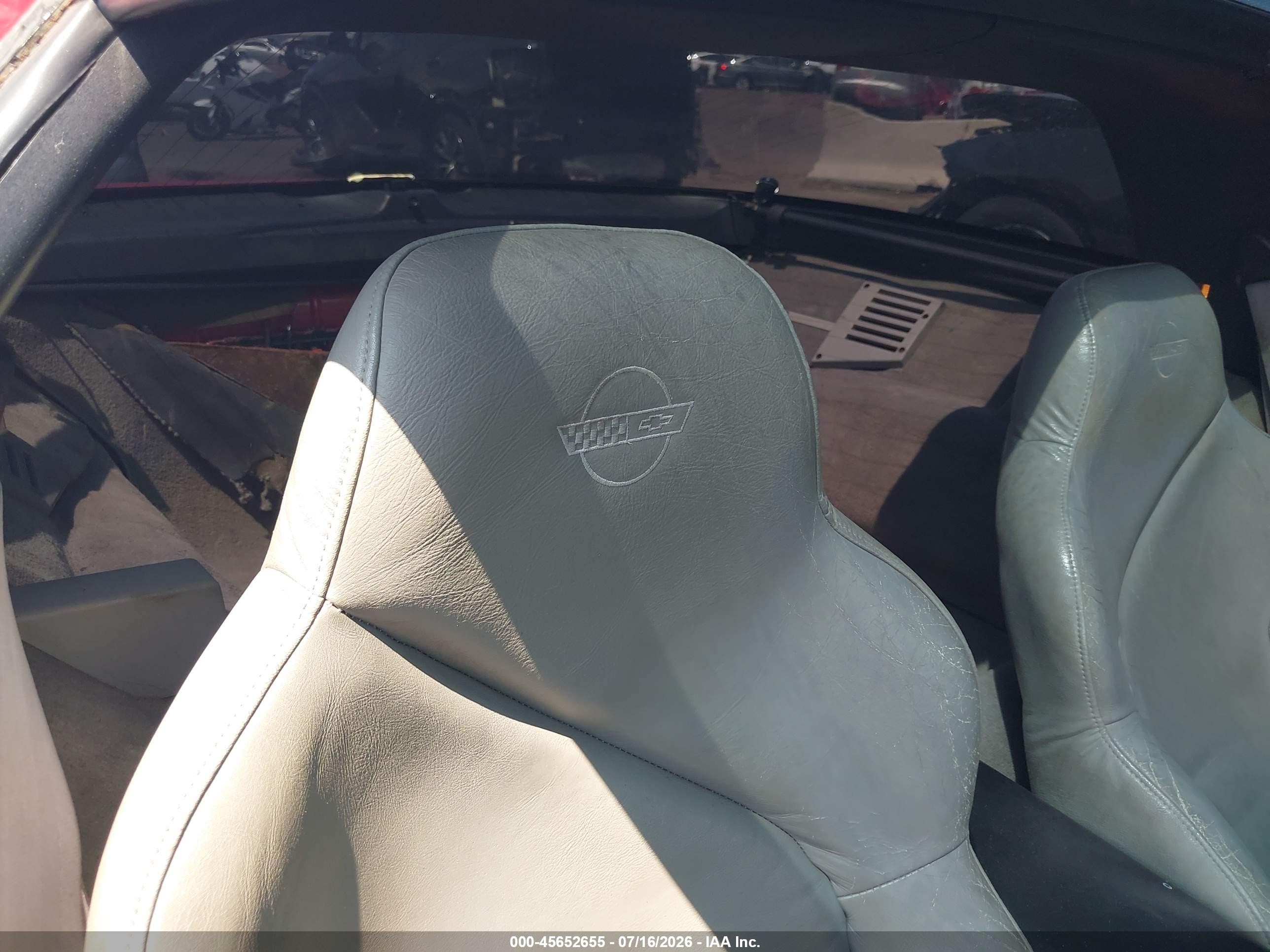 1994 Chevrolet Corvette   Red vin: 1G1YY22P9R5103895