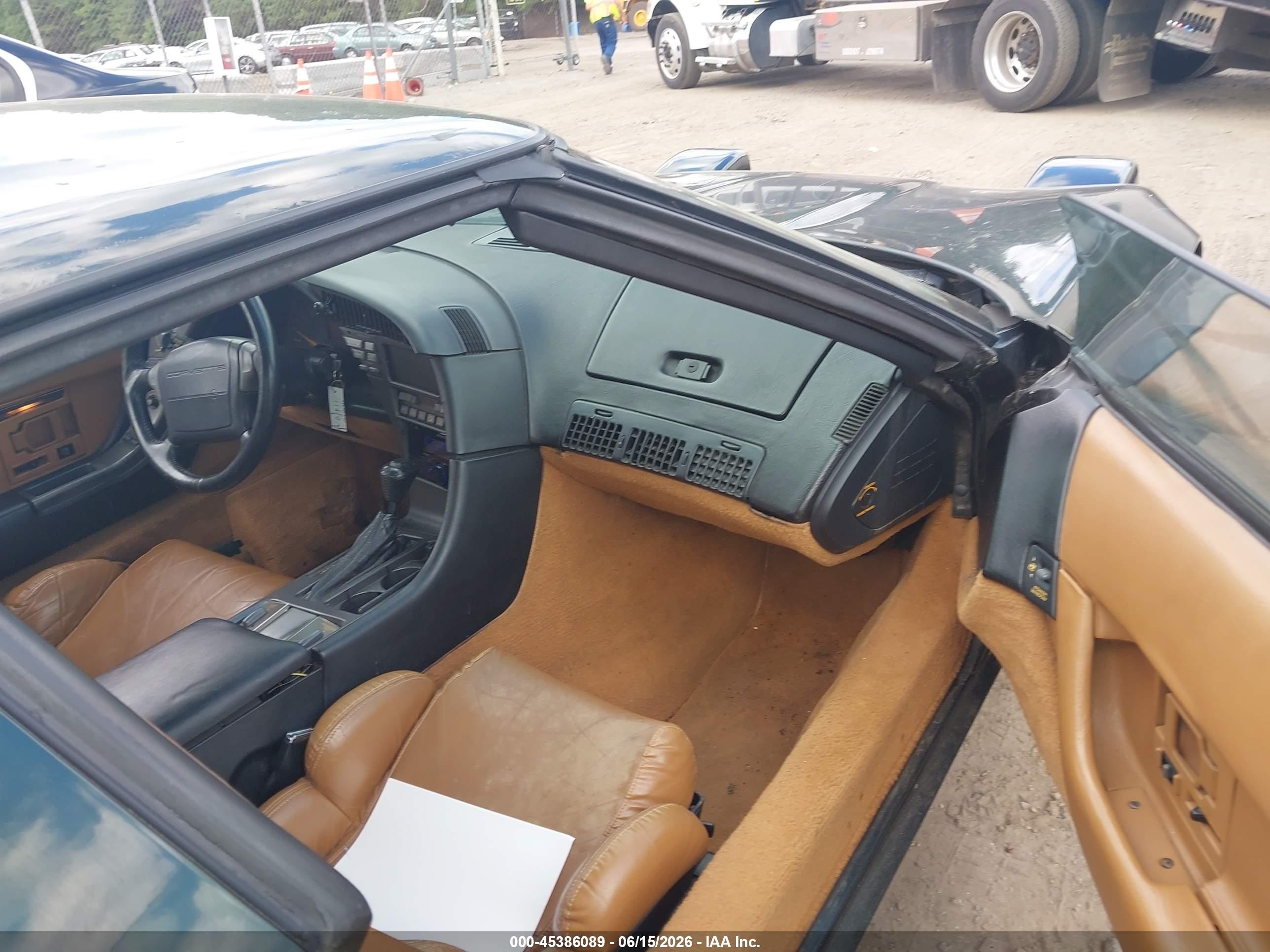 1990 Chevrolet Corvette Green vin: 1G1YY2380L5100530