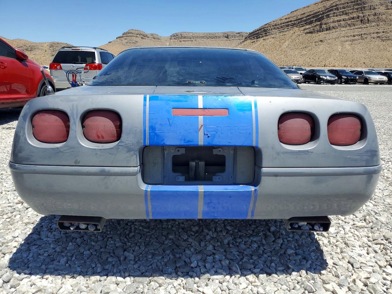 1991 Chevrolet Corvette Gray vin: 1G1YY2382M5104810