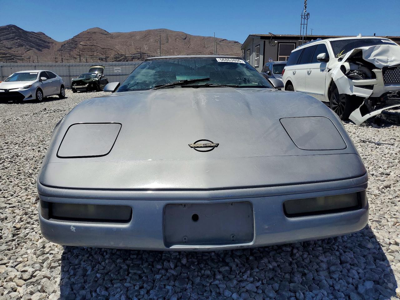 1991 Chevrolet Corvette Gray vin: 1G1YY2382M5104810