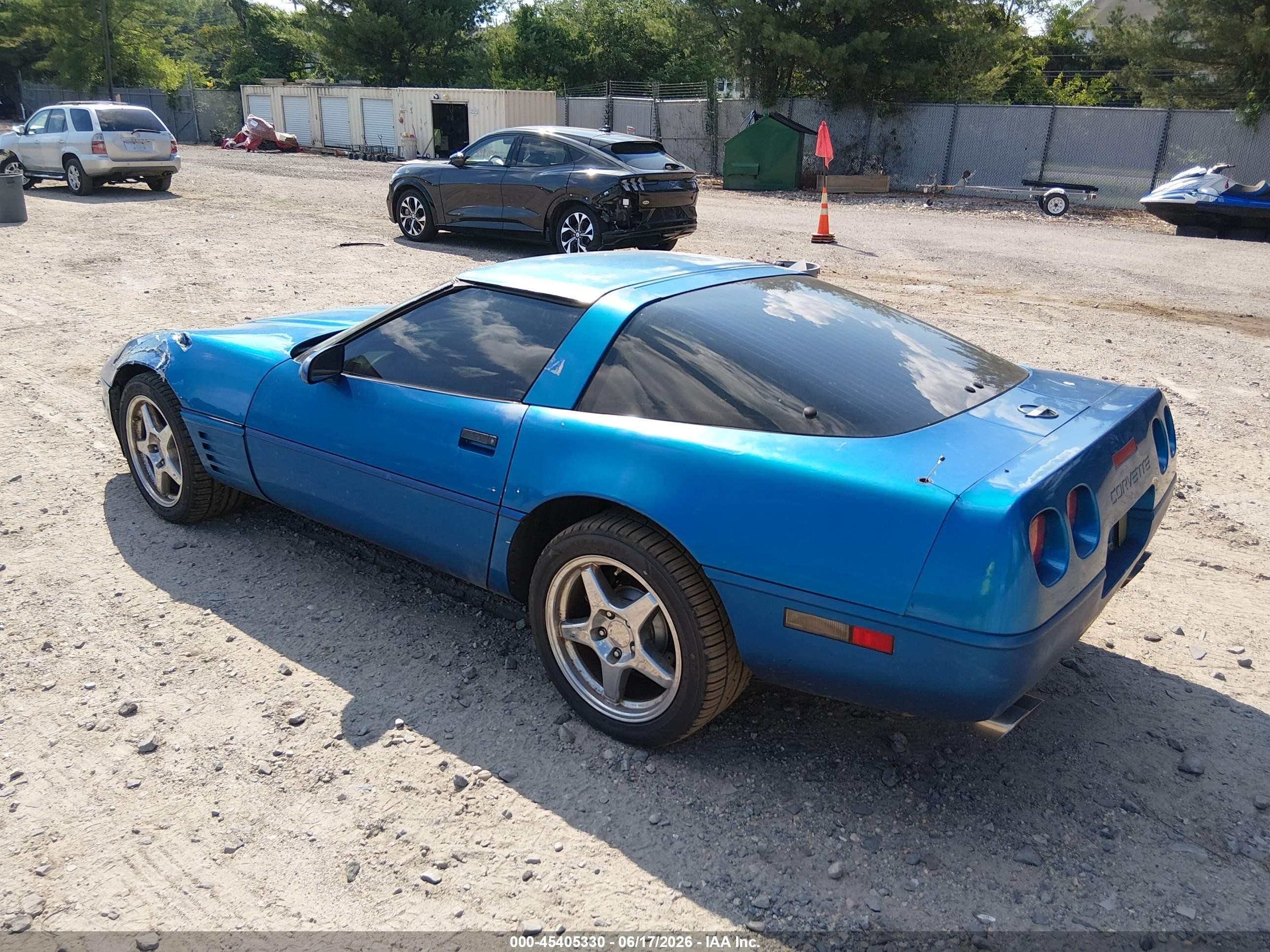 1991 Chevrolet Corvette   Blue vin: 1G1YY2387M5107816