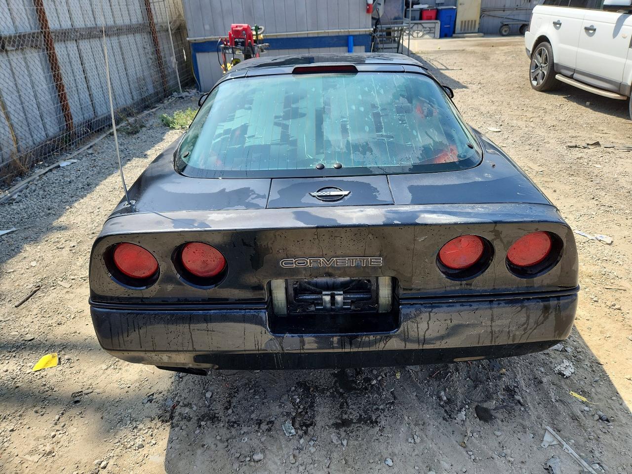 1990 Chevrolet Corvette Black vin: 1G1YY2389L5101675