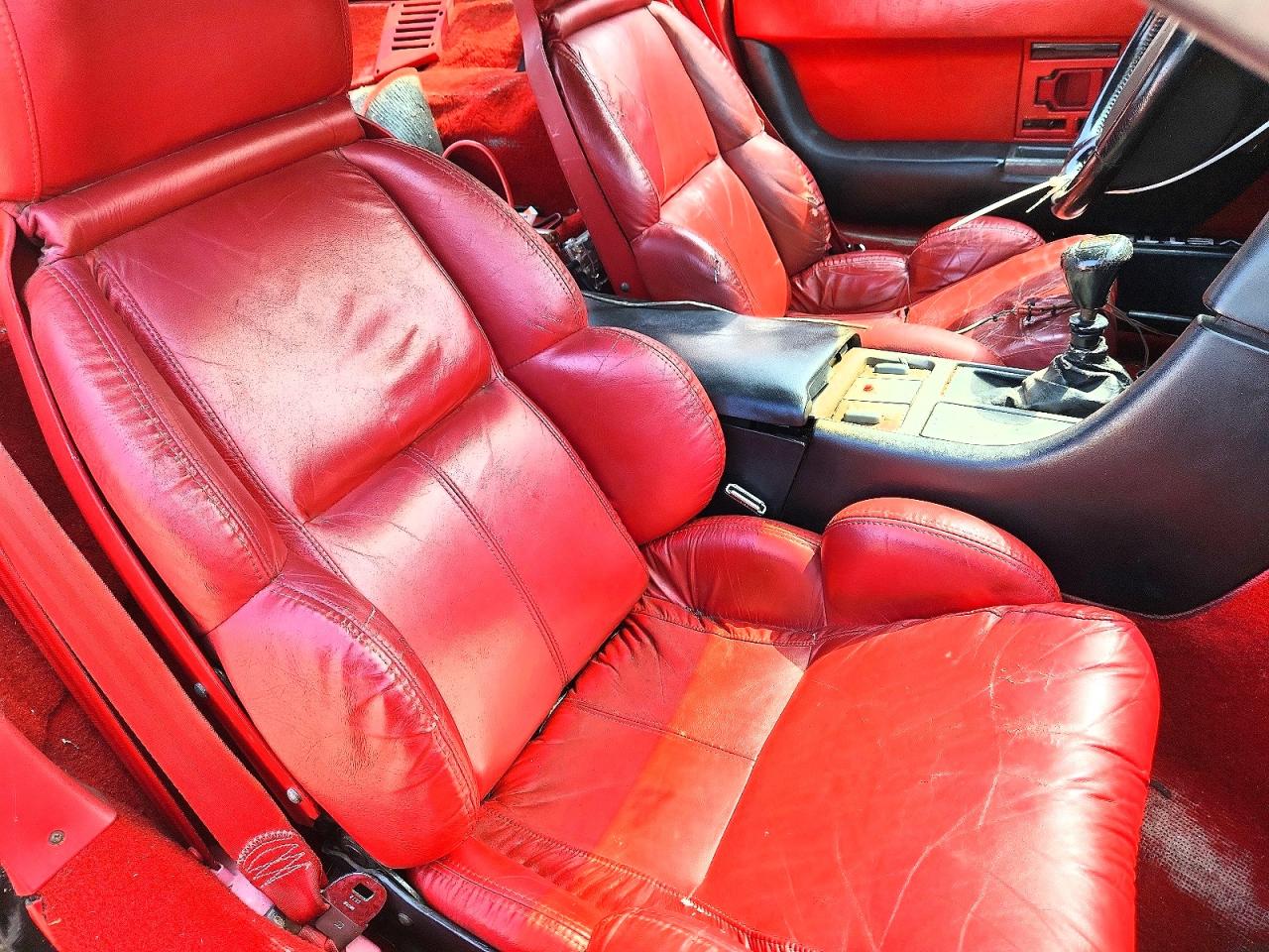 1990 Chevrolet Corvette Black vin: 1G1YY2389L5101675