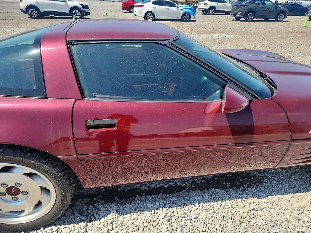 1993 Chevrolet Corvette Burgundy vin: 1G1YY23P0P5101853