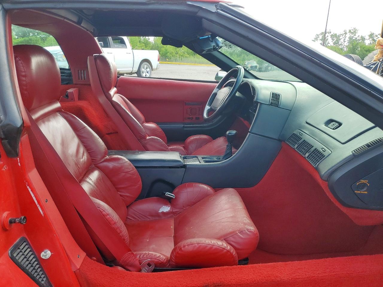 1992 Chevrolet Corvette Red vin: 1G1YY23P4N5103375