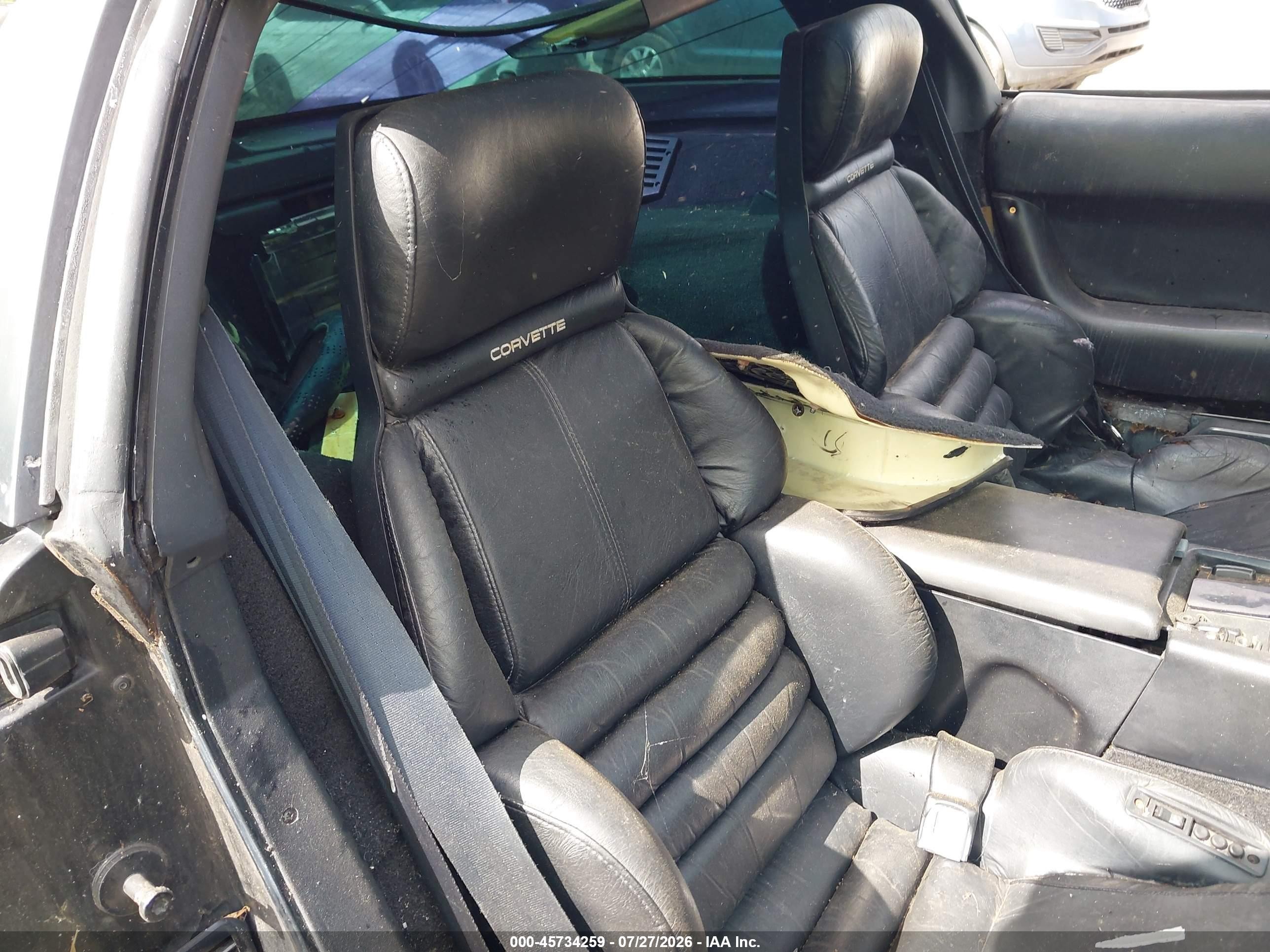 1992 Chevrolet Corvette   Черный vin: 1G1YY23P8N5116937