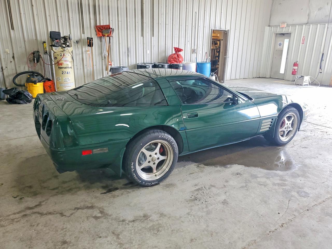 1992 Chevrolet Corvette Green vin: 1G1YY23P9N5110449
