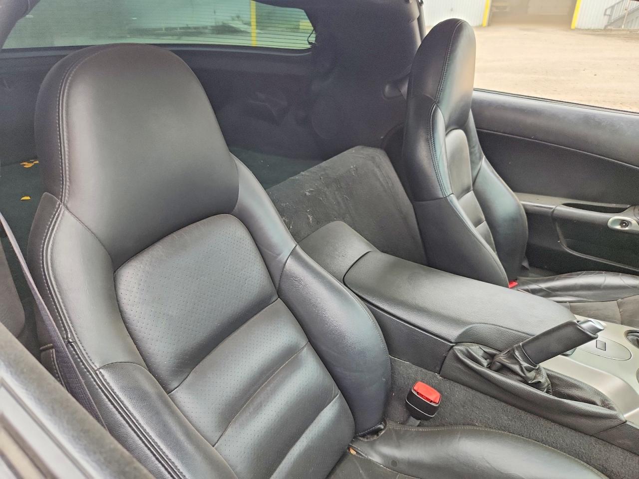 2005 Chevrolet Corvette Blue vin: 1G1YY24U055107539