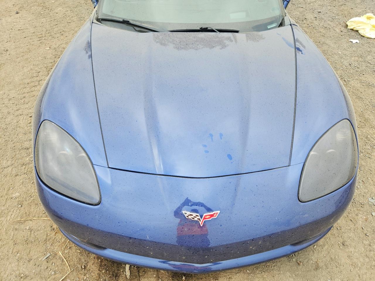 2005 Chevrolet Corvette Blue vin: 1G1YY24U055107539