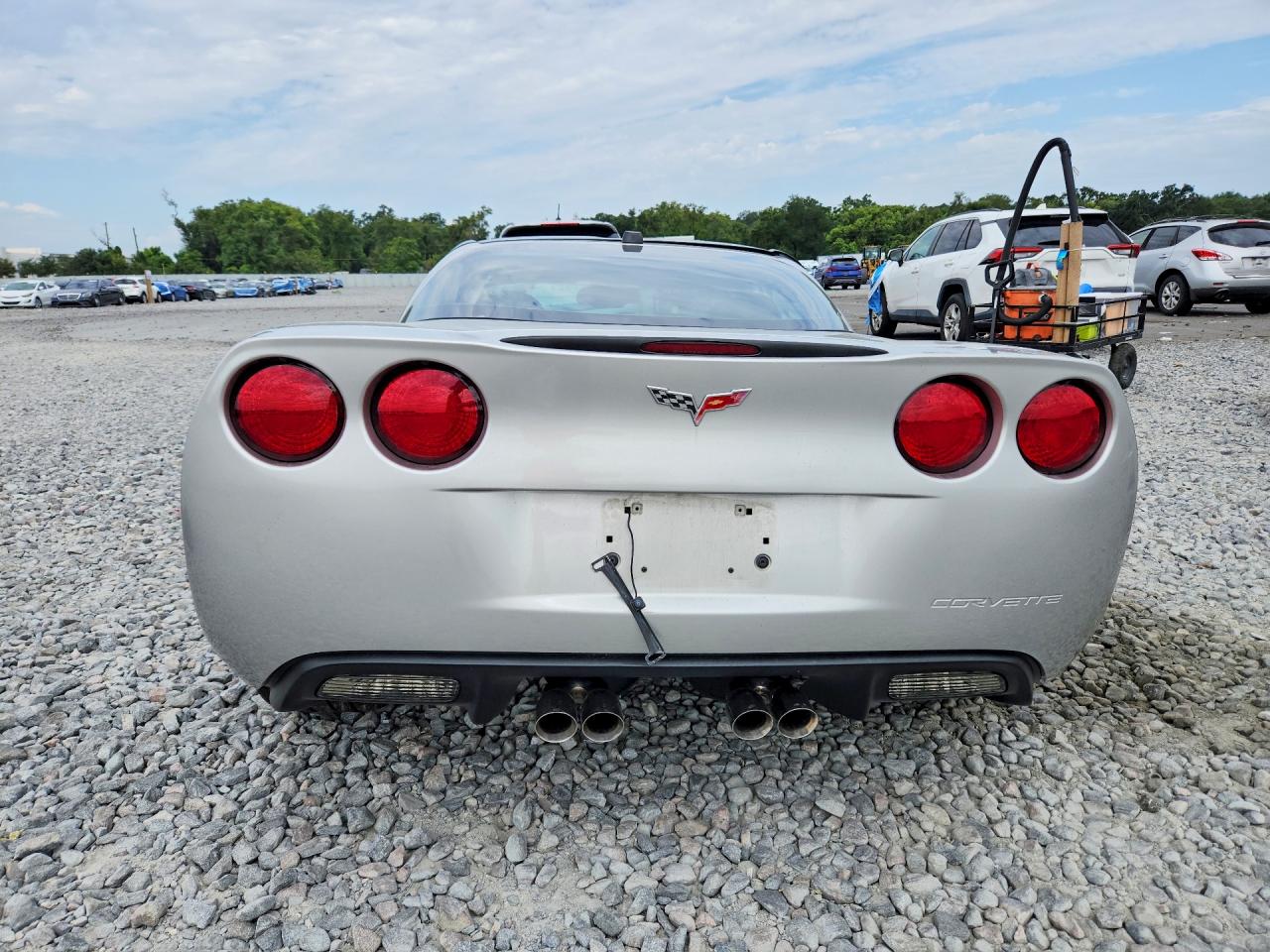 2005 Chevrolet Corvette Silver vin: 1G1YY24U055121246