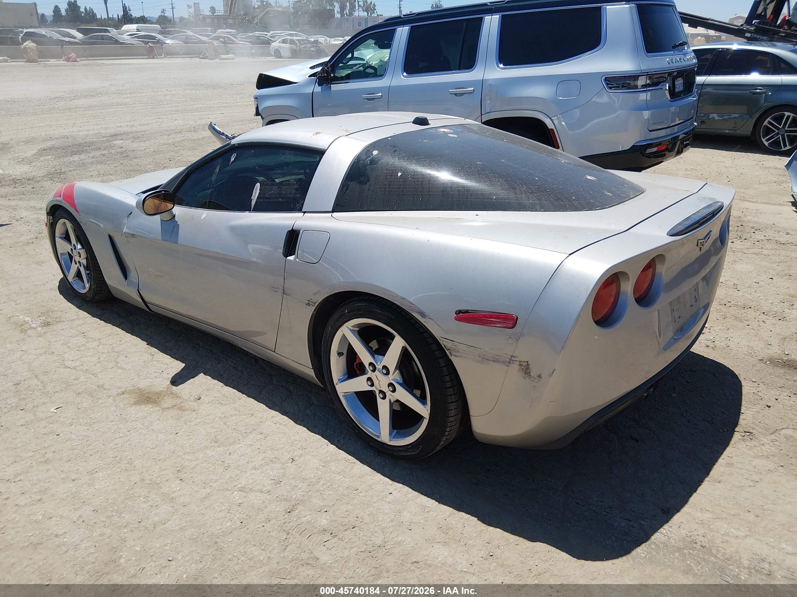 2005 Chevrolet Corvette   Silver vin: 1G1YY24U055131162