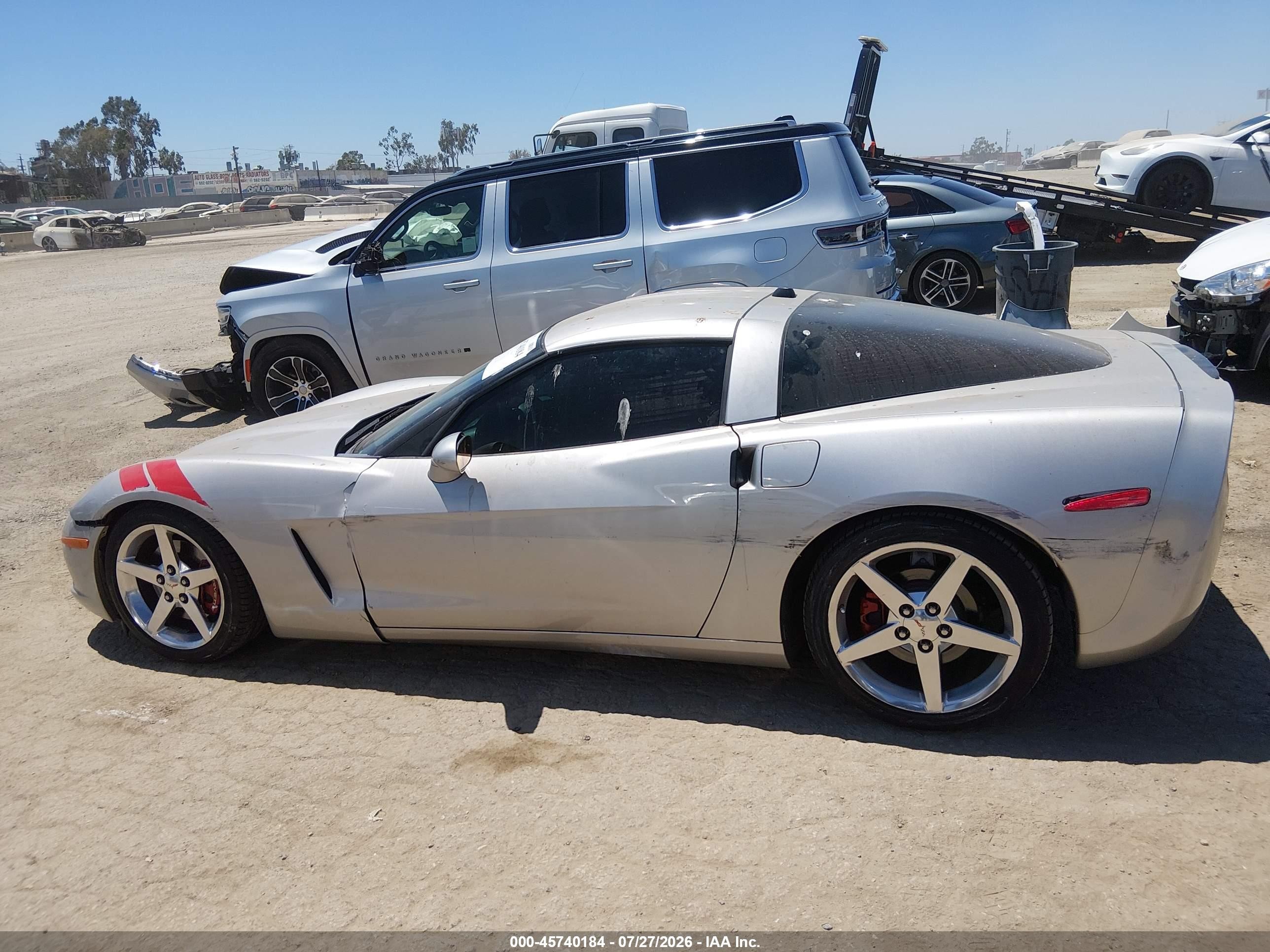 2005 Chevrolet Corvette   Silver vin: 1G1YY24U055131162