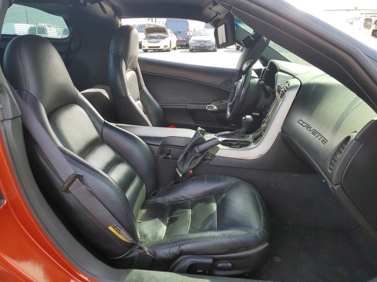 2005 Chevrolet Corvette Orange vin: 1G1YY24U155117884