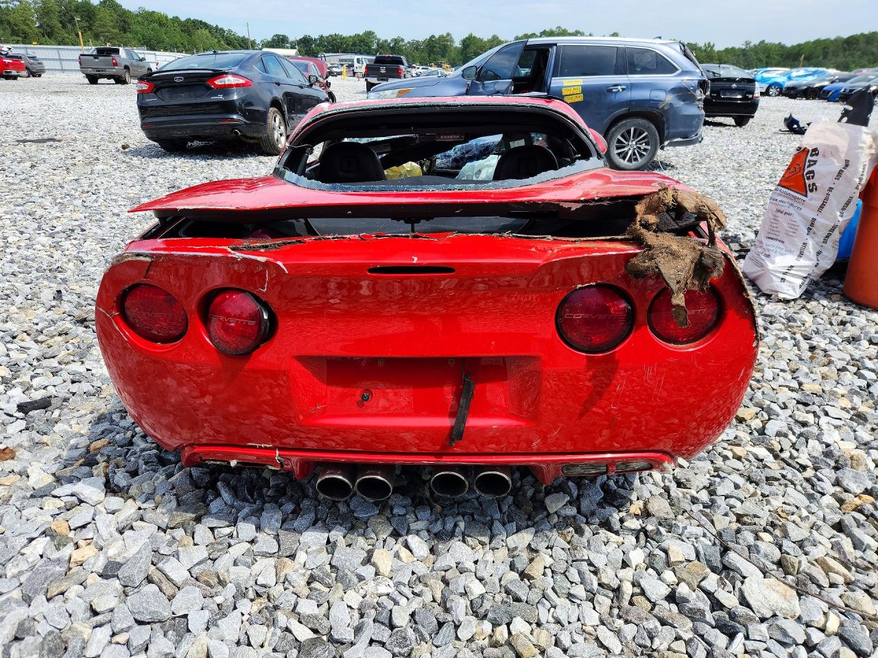 2005 Chevrolet Corvette Red vin: 1G1YY24U355126490