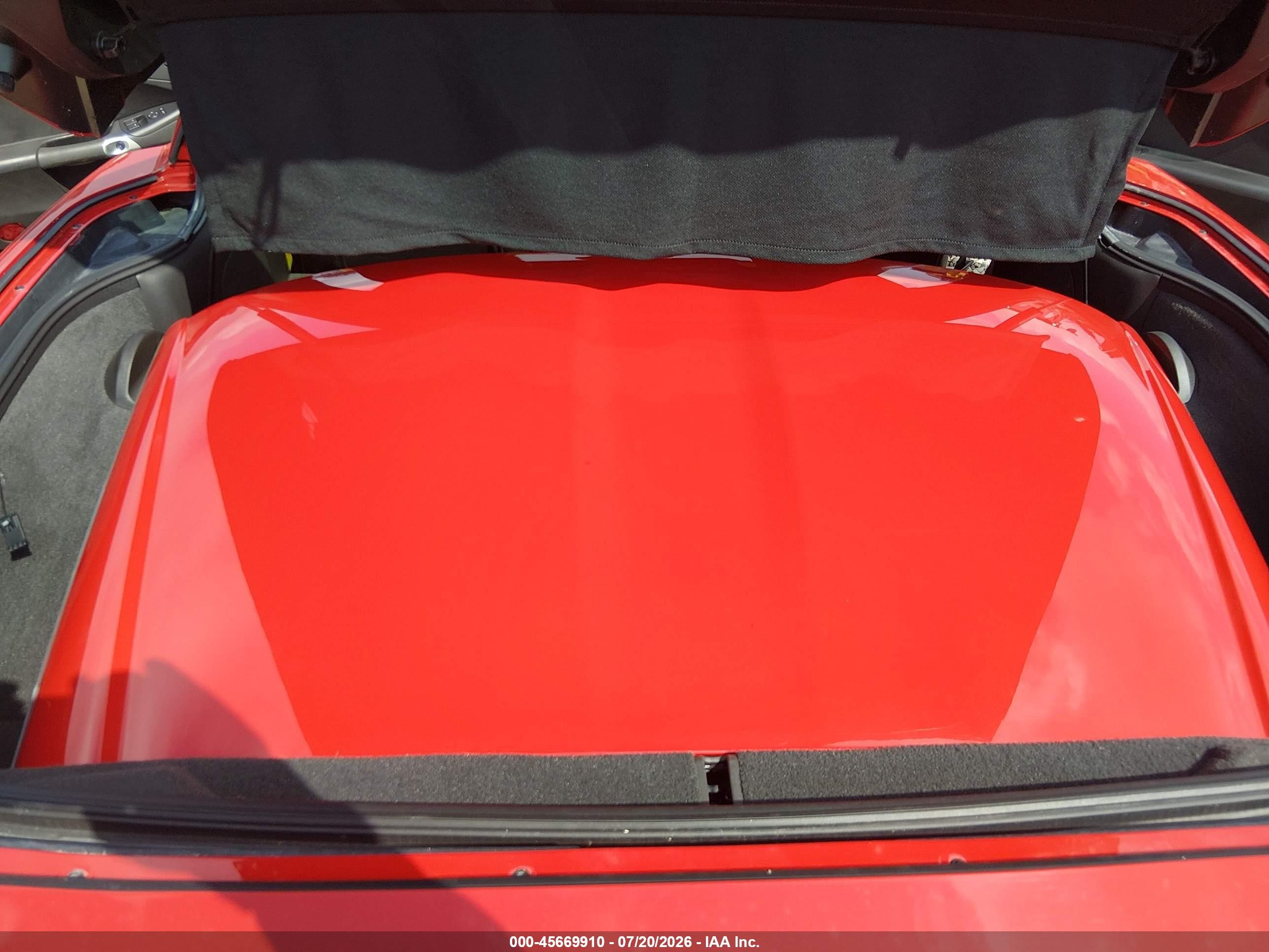 2005 Chevrolet Corvette   Красный vin: 1G1YY24U455129592