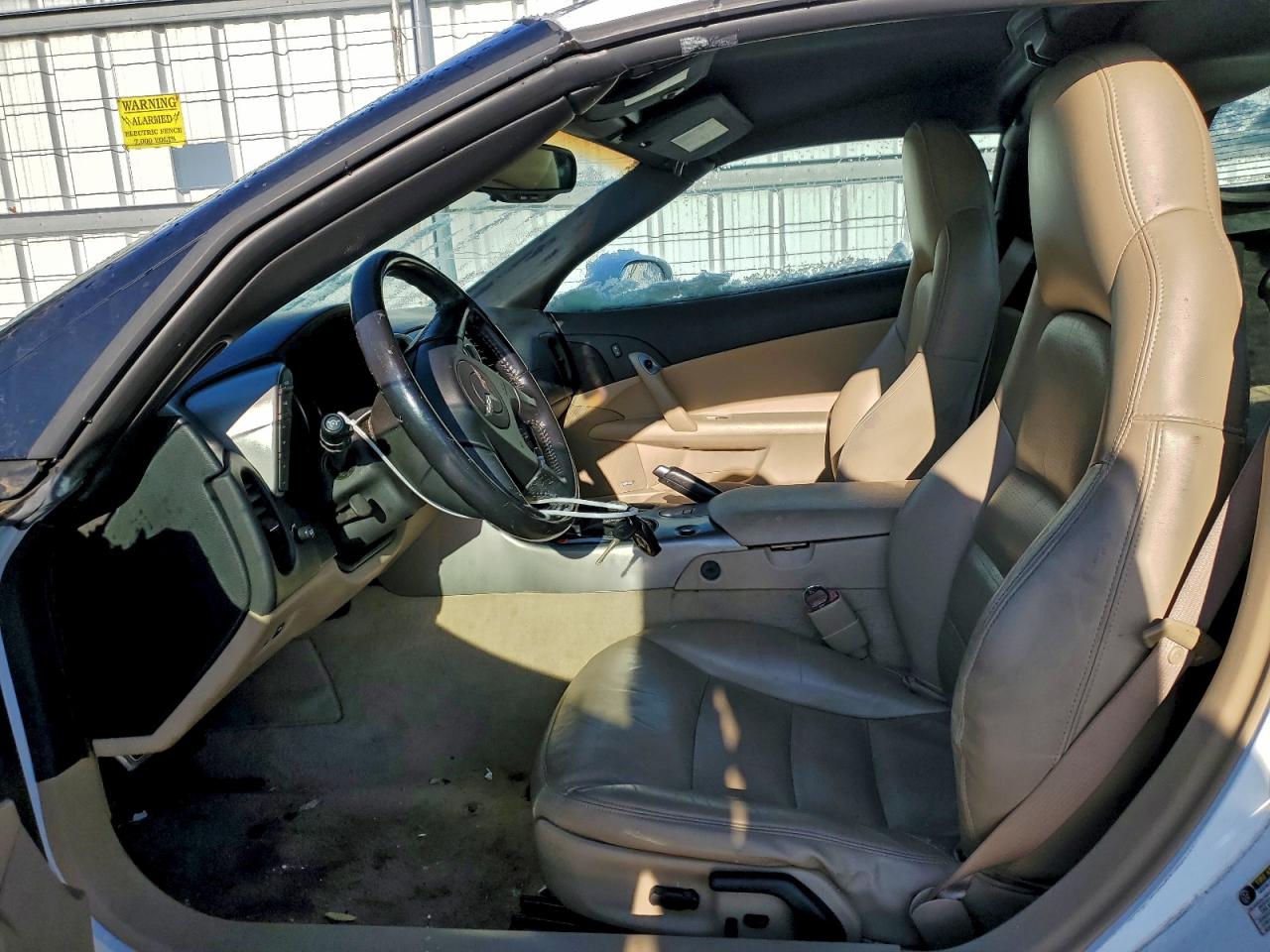 2005 Chevrolet Corvette Белый vin: 1G1YY24U555118553