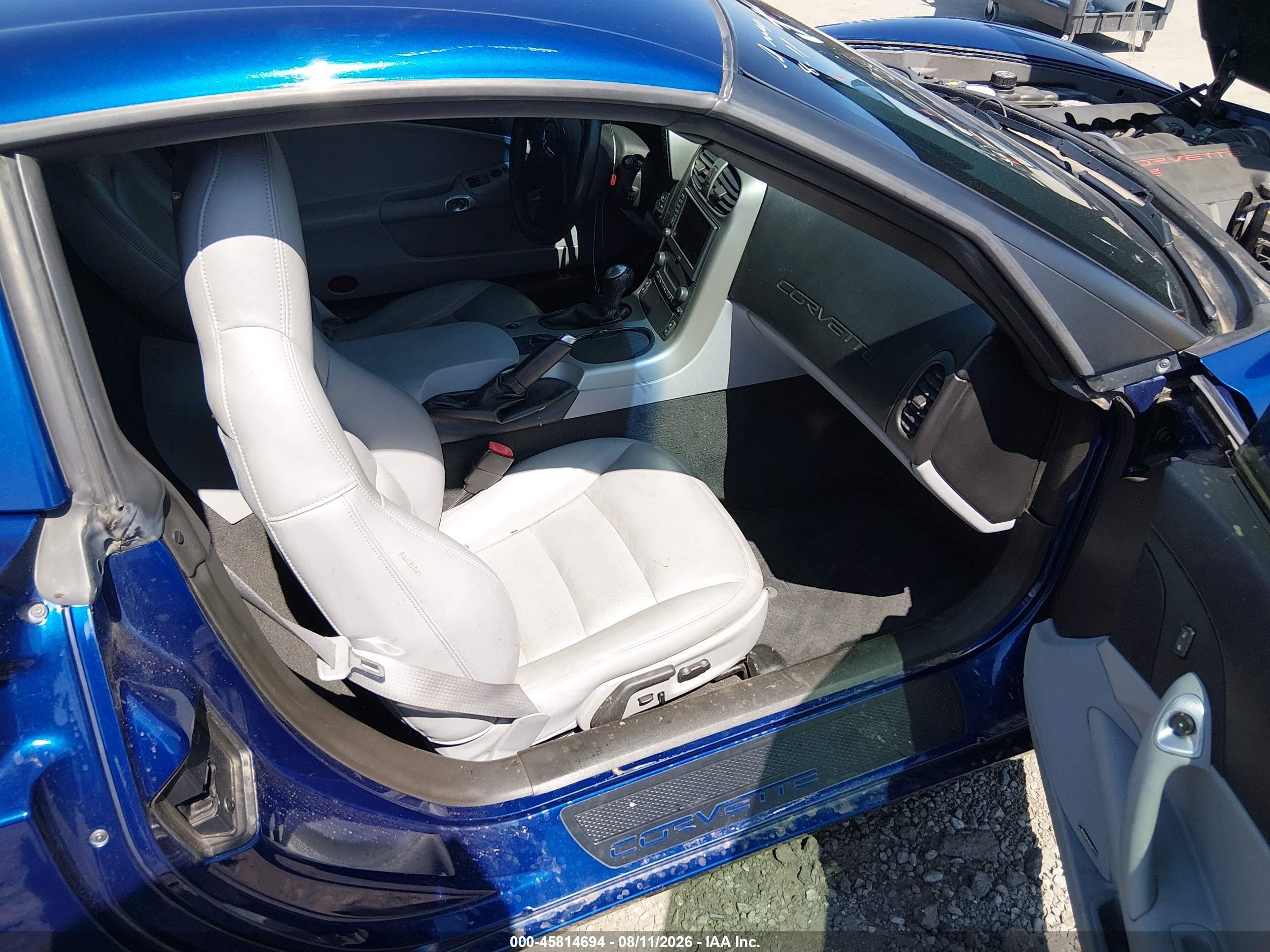 2005 Chevrolet Corvette   Blue vin: 1G1YY24U655123986