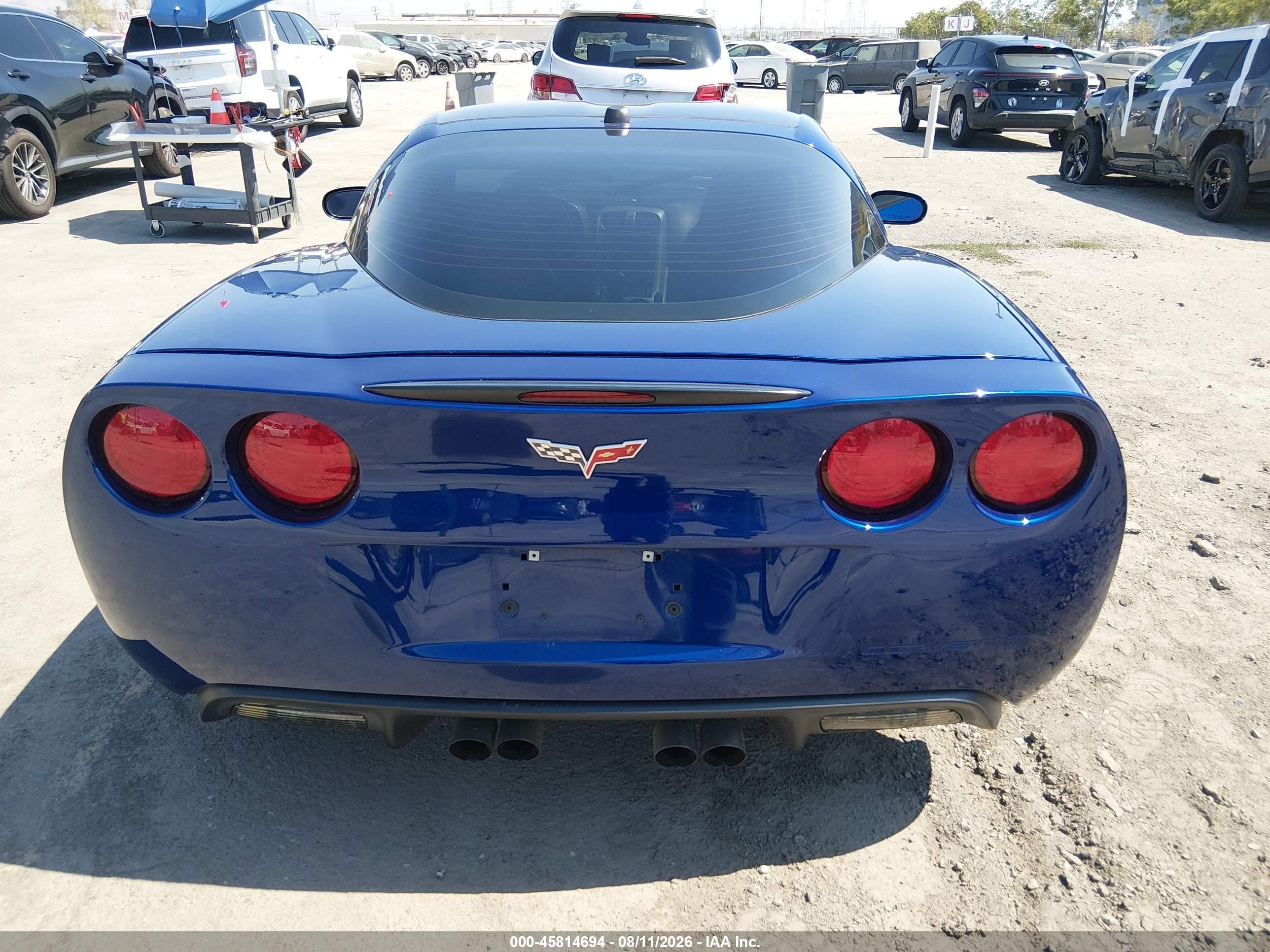 2005 Chevrolet Corvette   Blue vin: 1G1YY24U655123986