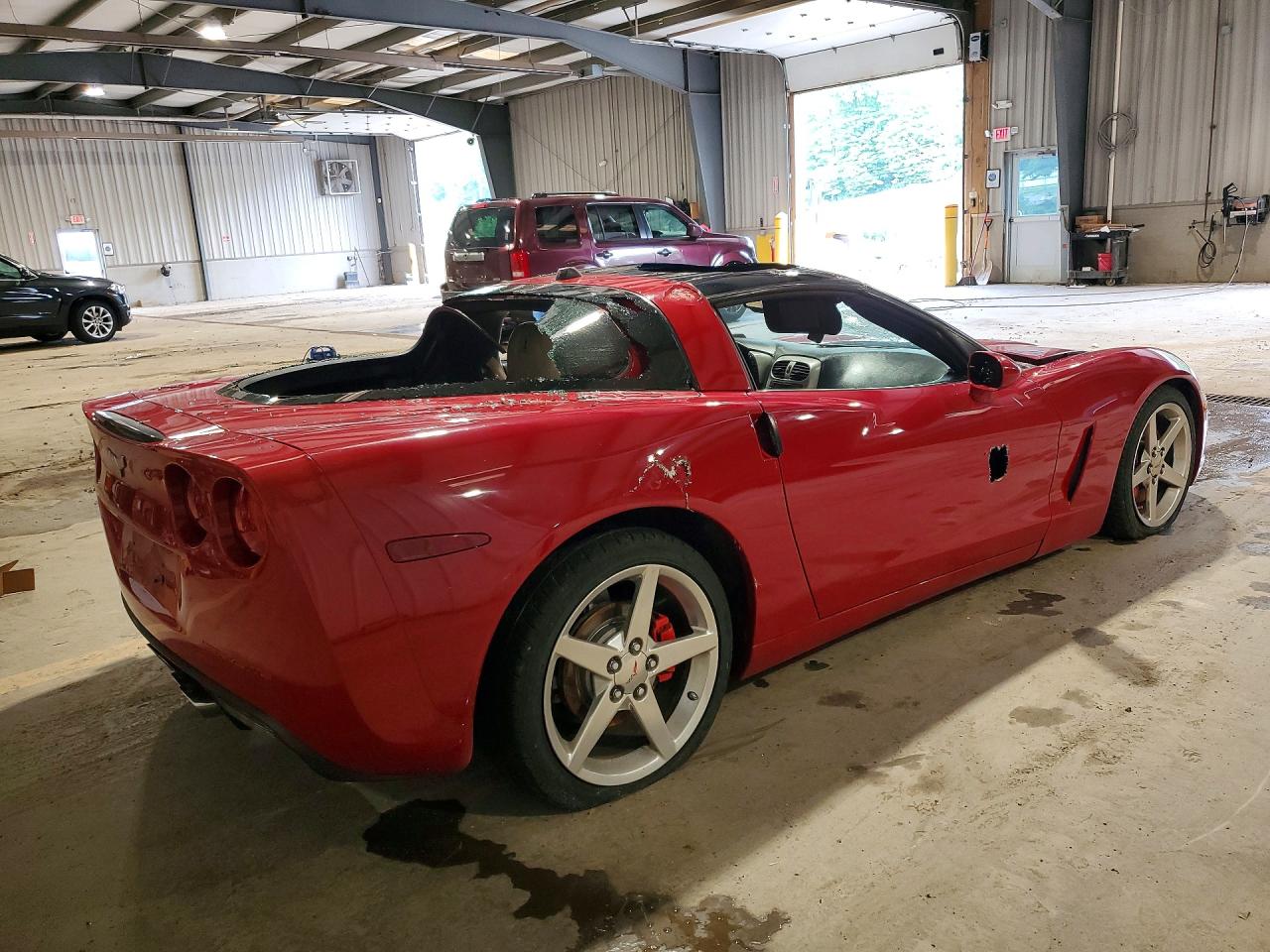 2005 Chevrolet Corvette Красный vin: 1G1YY24U755102015