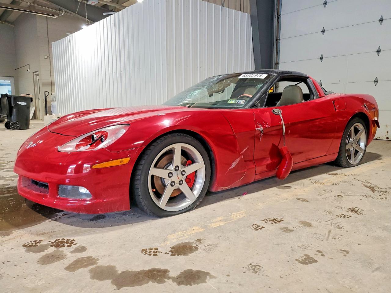 2005 Chevrolet Corvette Красный vin: 1G1YY24U755102015